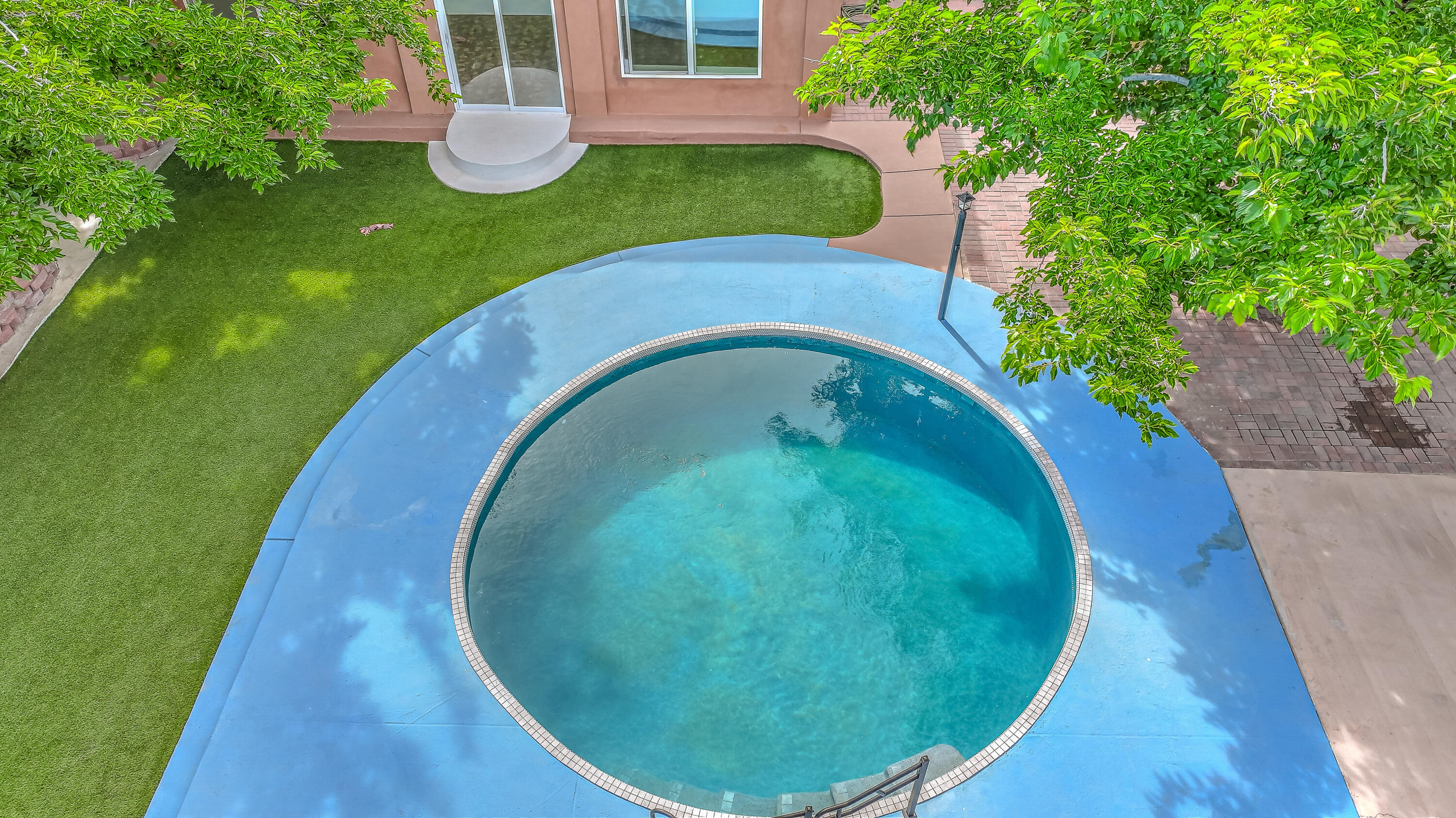 808 Villa Verde Drive SE