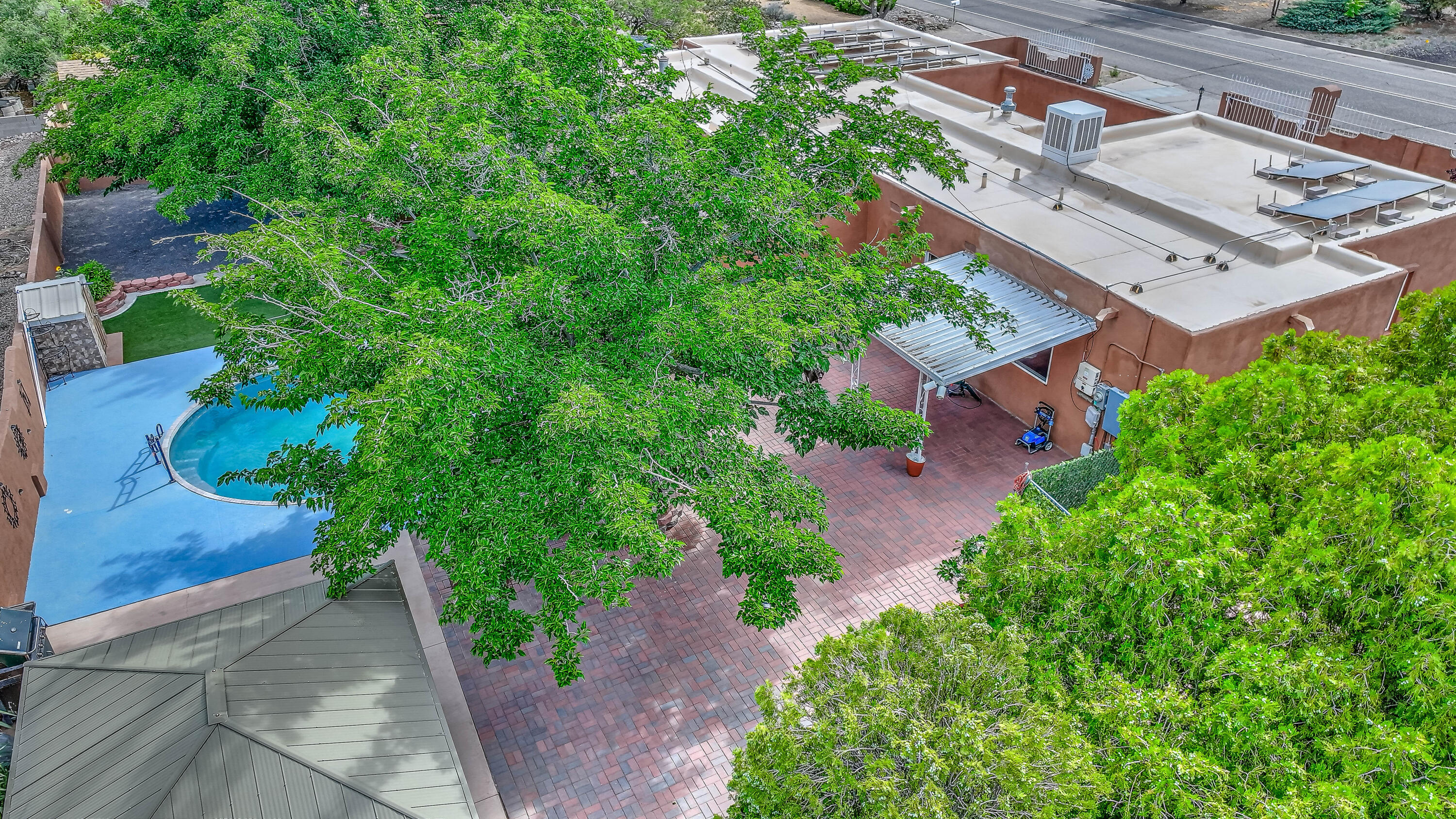 808 Villa Verde Drive SE