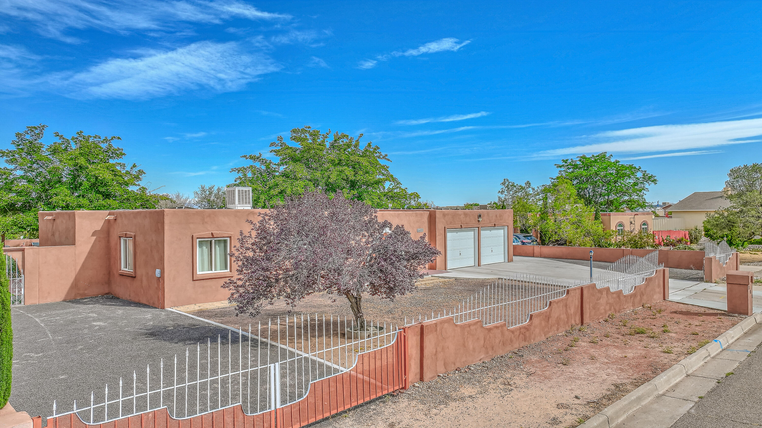 808 Villa Verde Drive SE