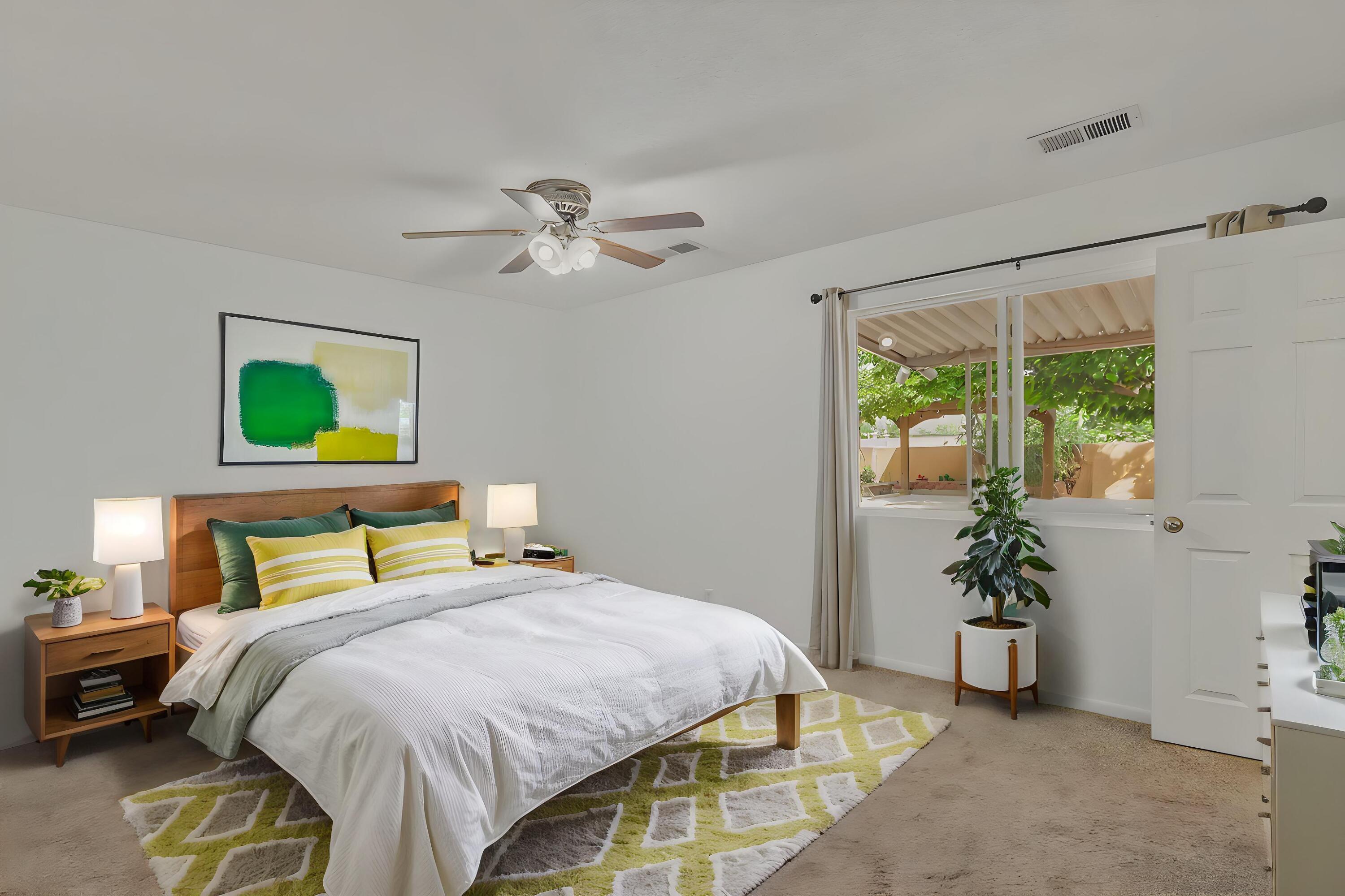 808 Villa Verde Drive SE