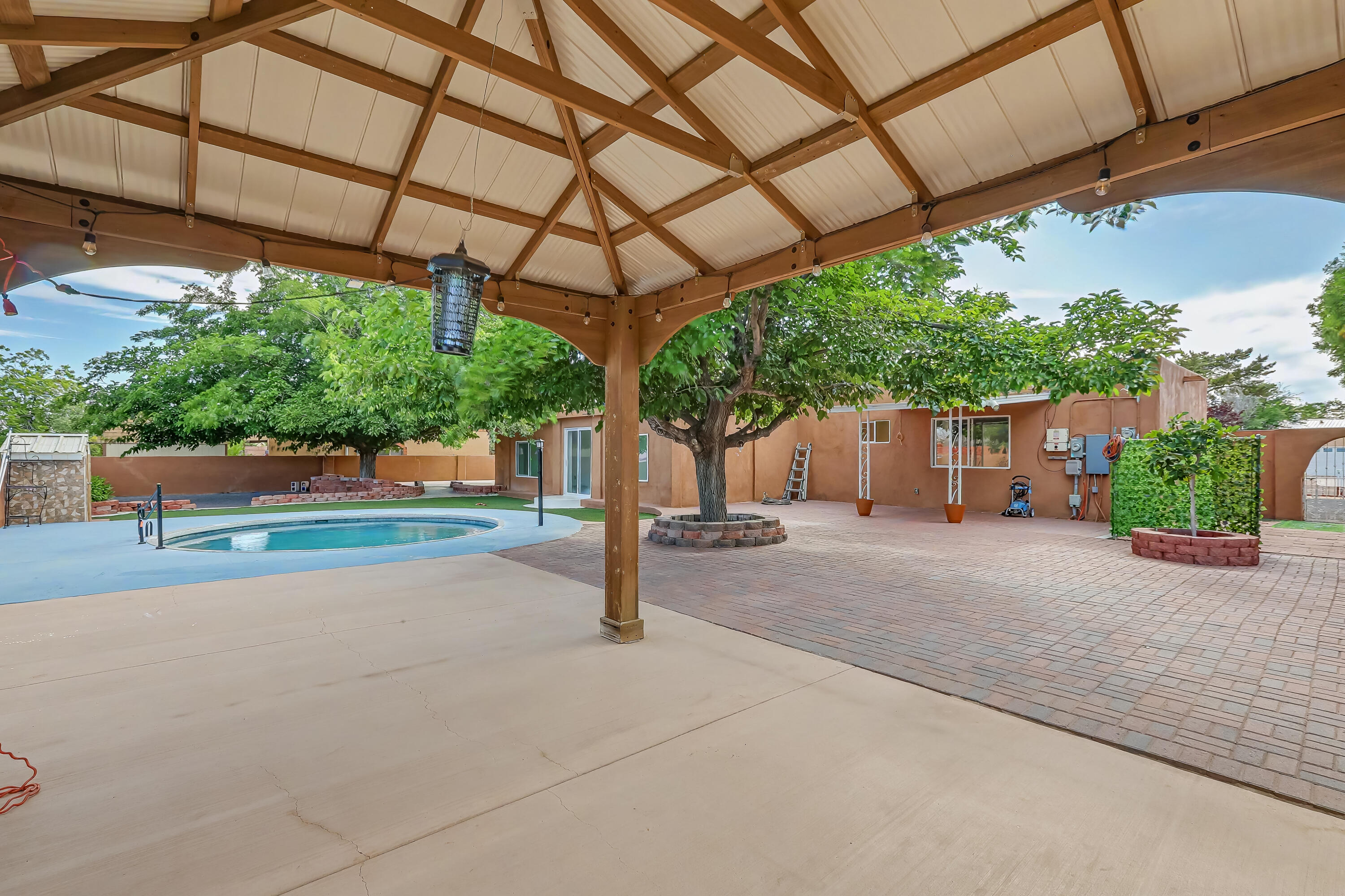 808 Villa Verde Drive SE