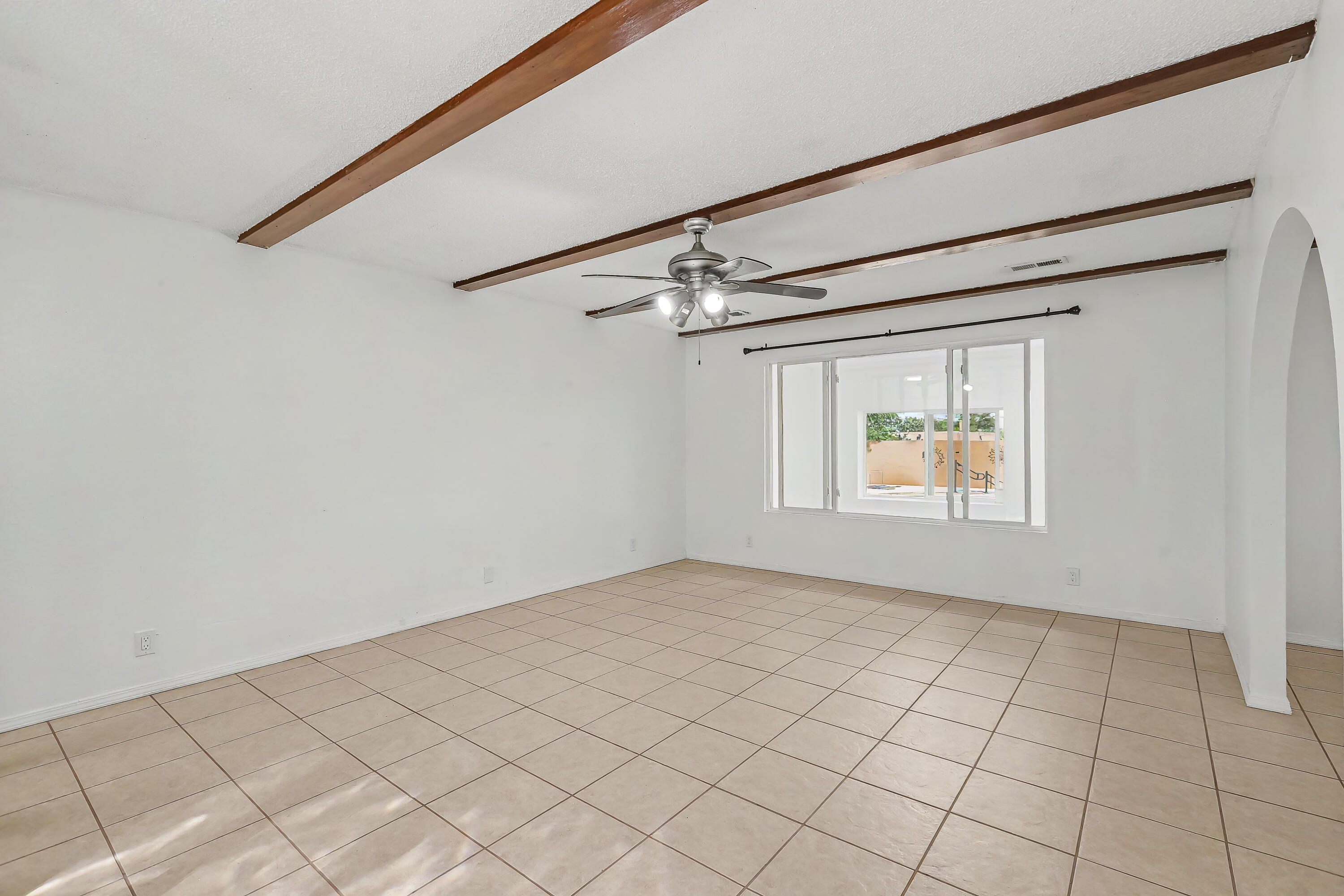808 Villa Verde Drive SE