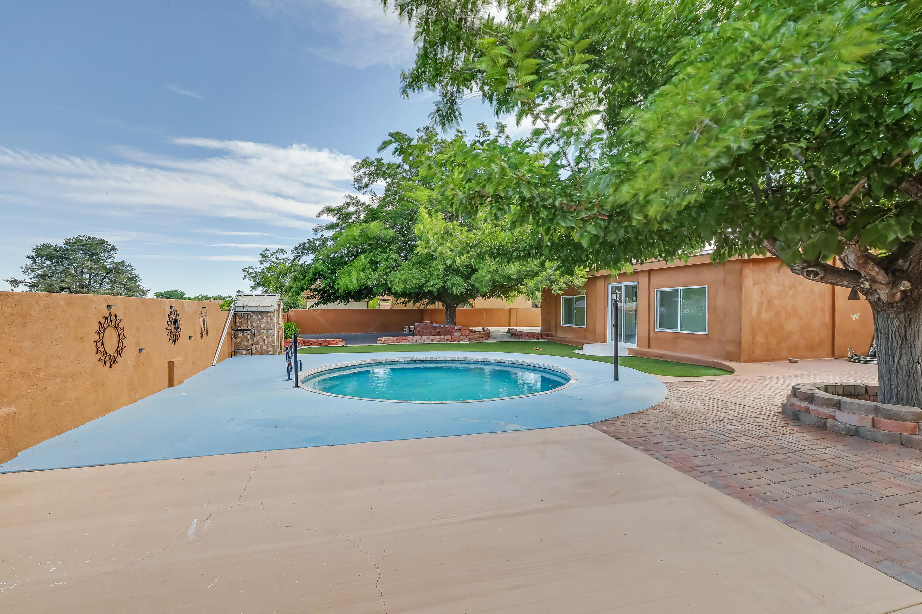 808 Villa Verde Drive SE