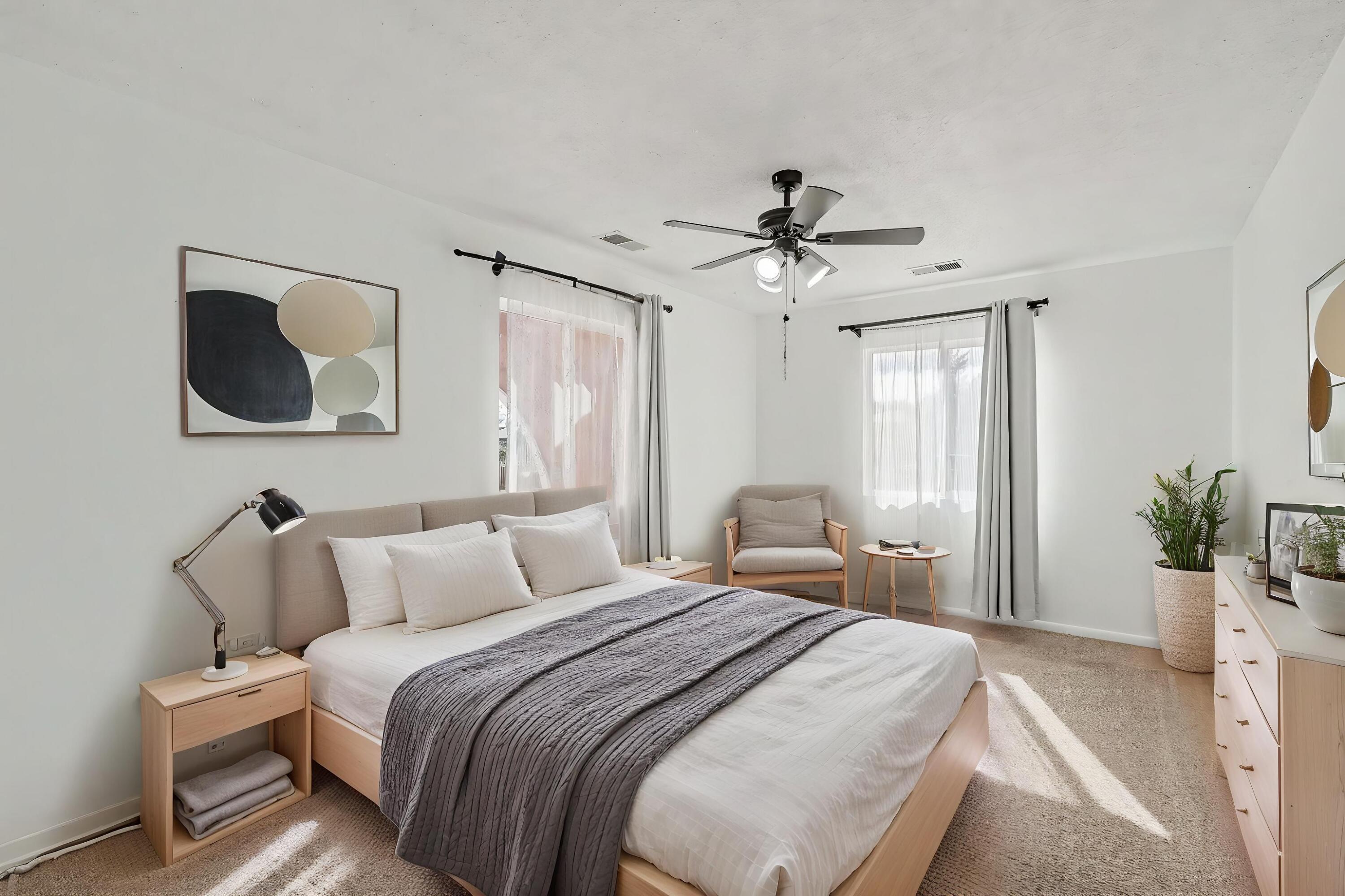 808 Villa Verde Drive SE