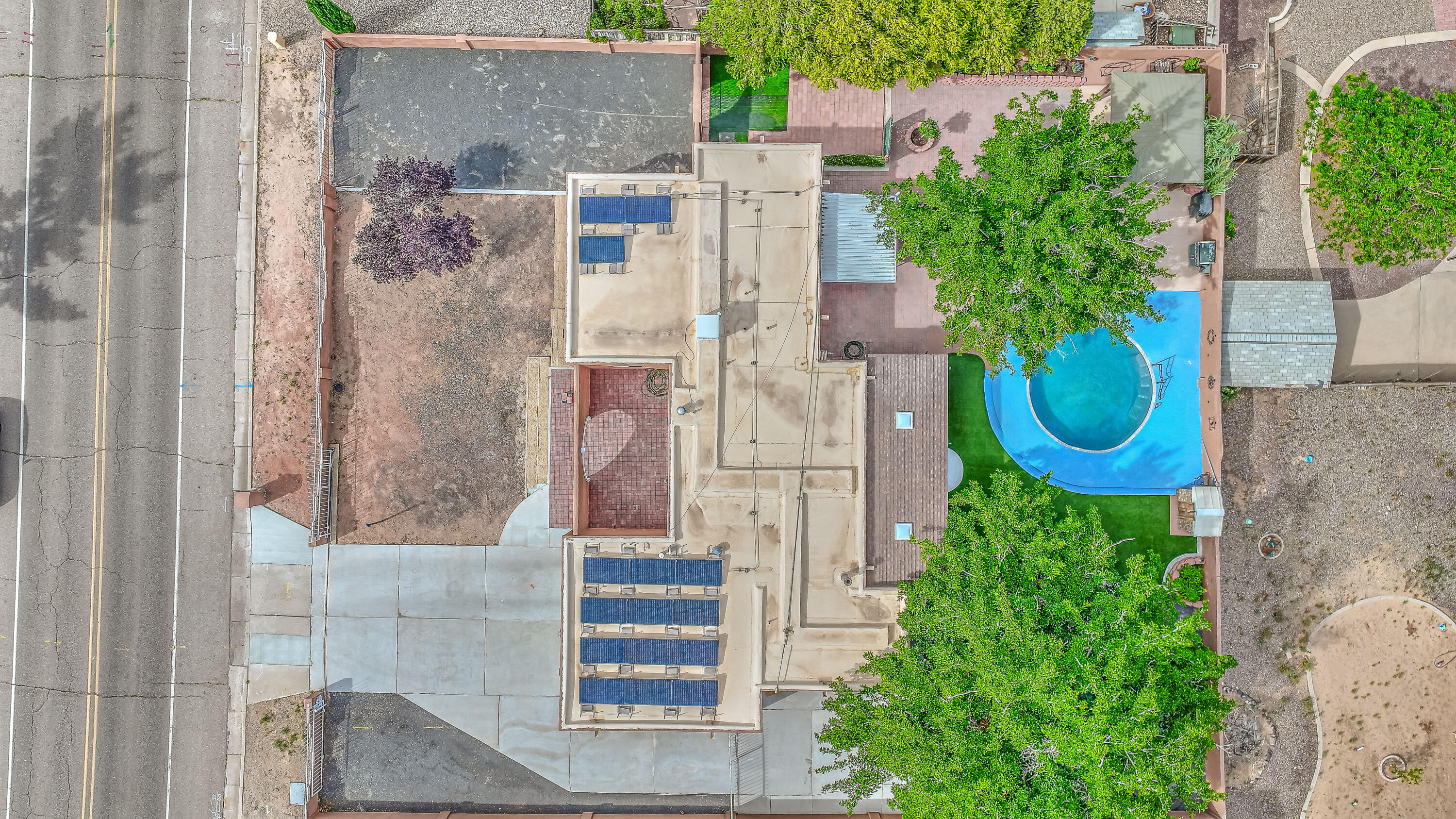 808 Villa Verde Drive SE