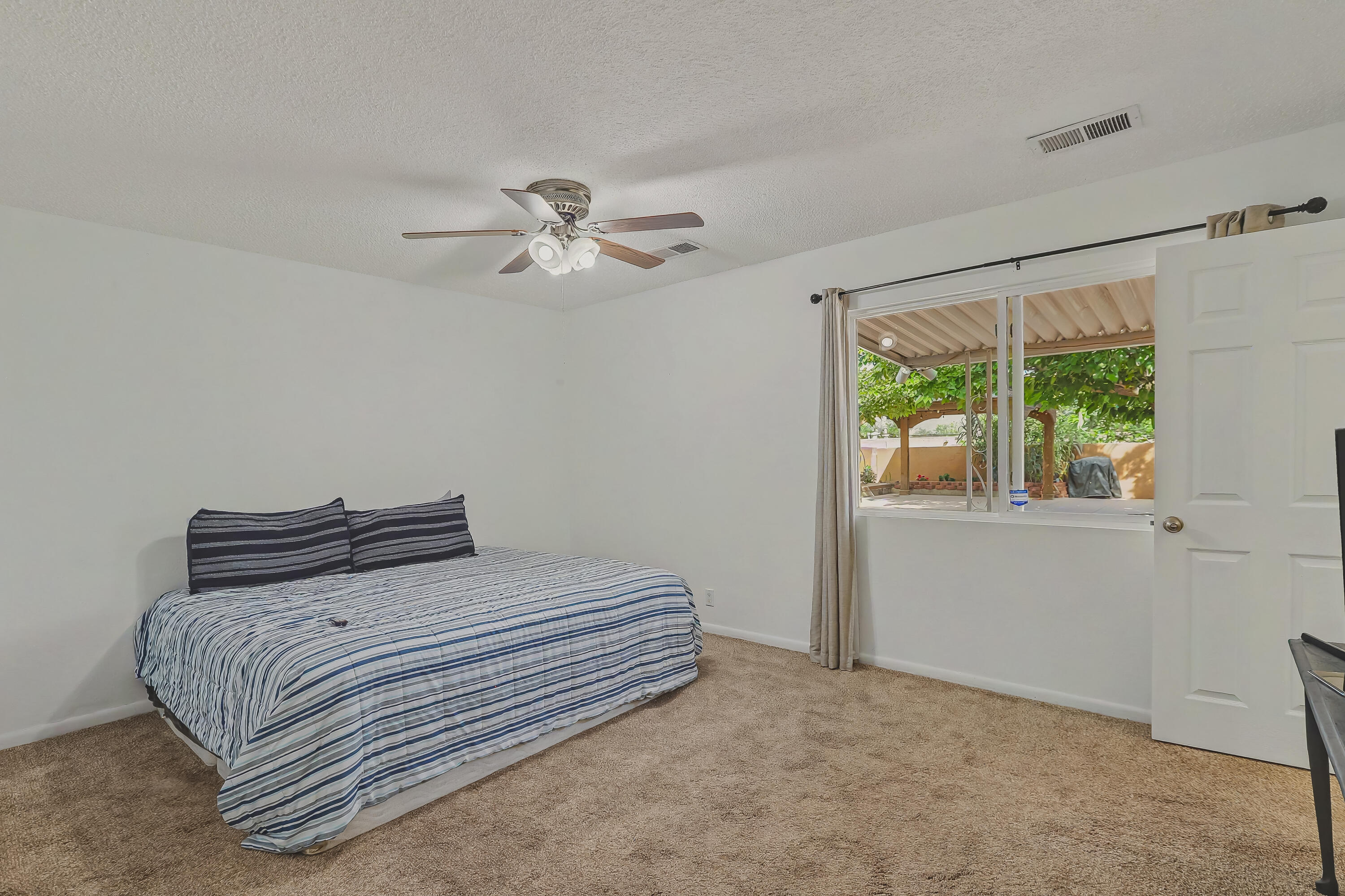 808 Villa Verde Drive SE