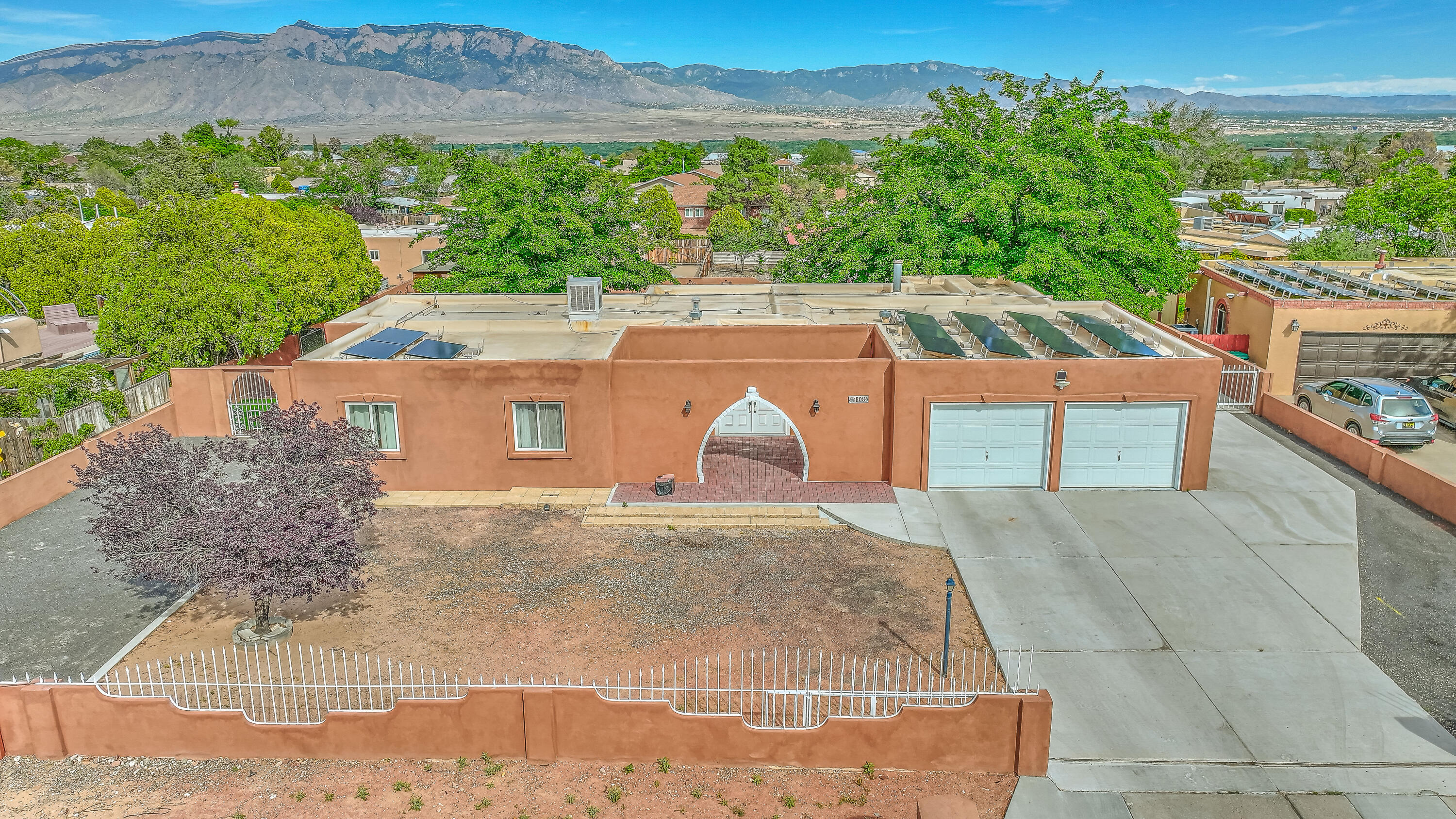 808 Villa Verde Drive SE
