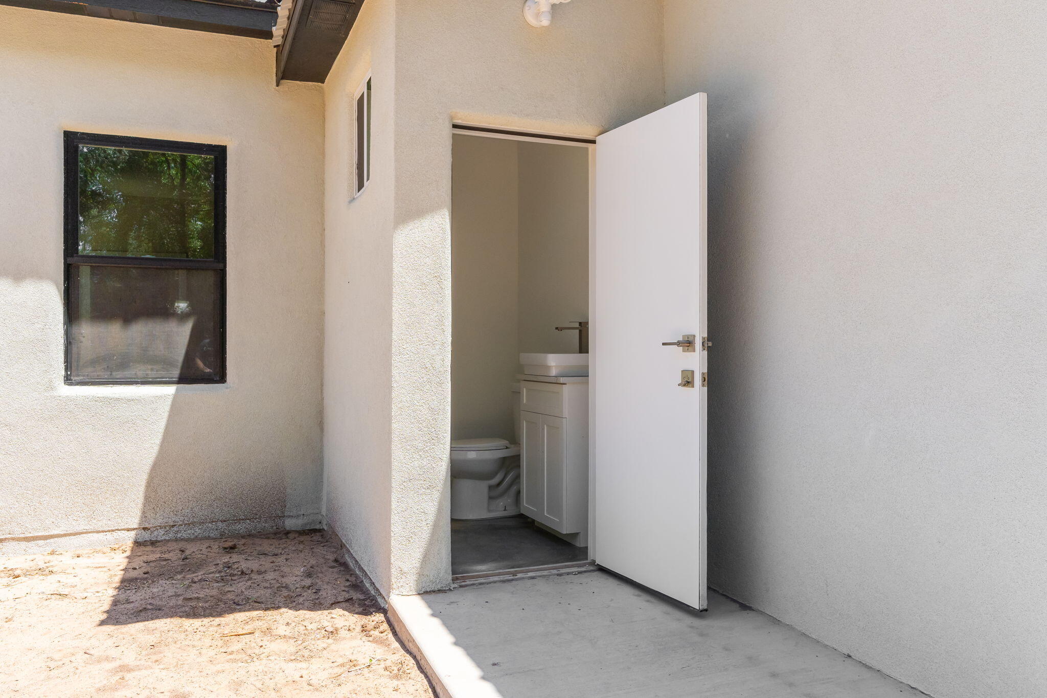 1910 Sunshine Road SW