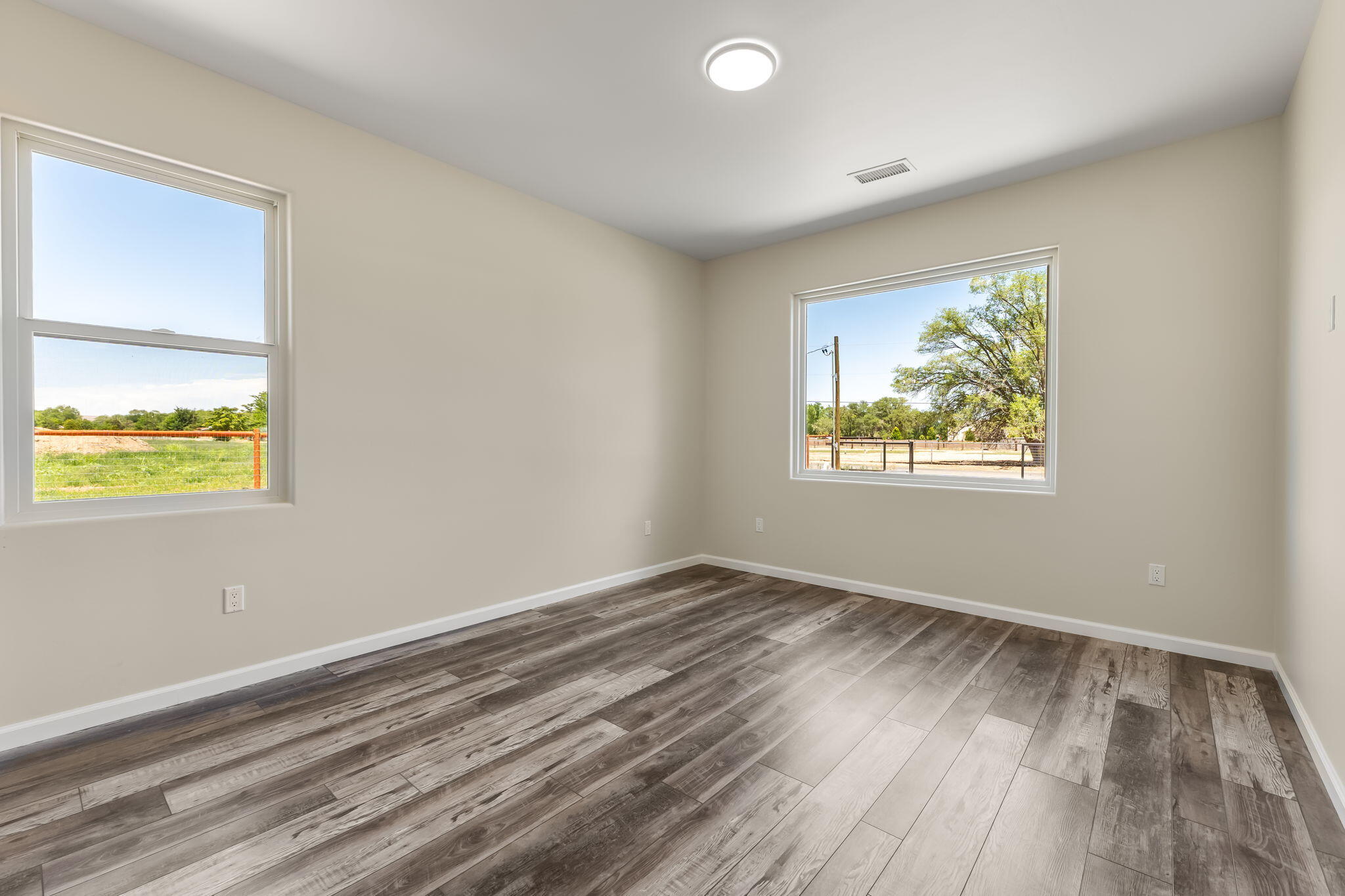 1910 Sunshine Road SW