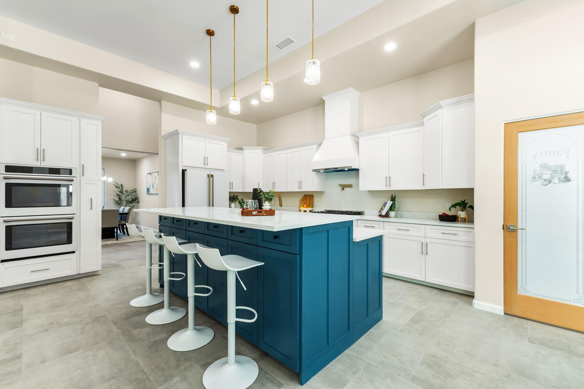 1910 Sunshine Road SW