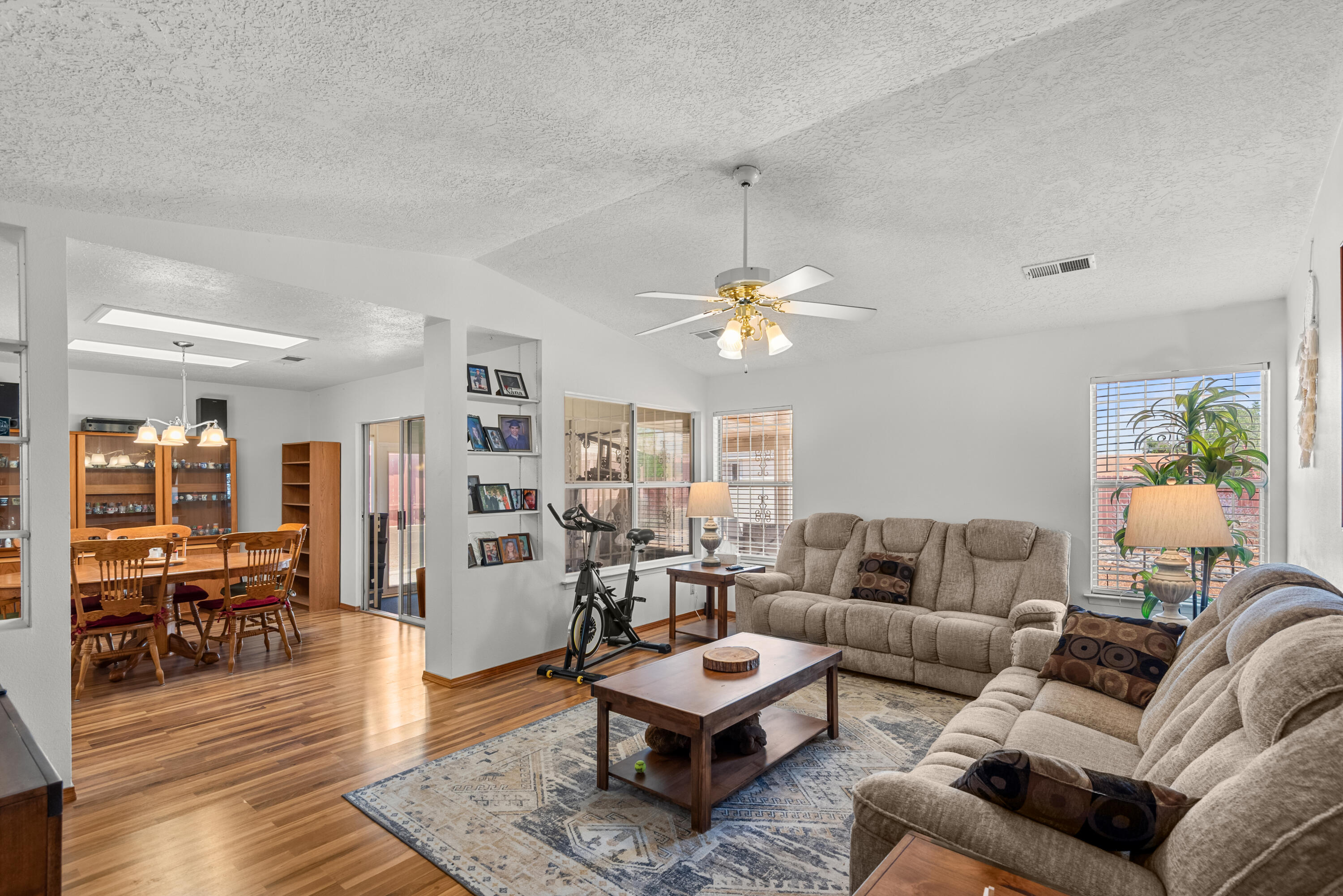 216 Prestige Way NE