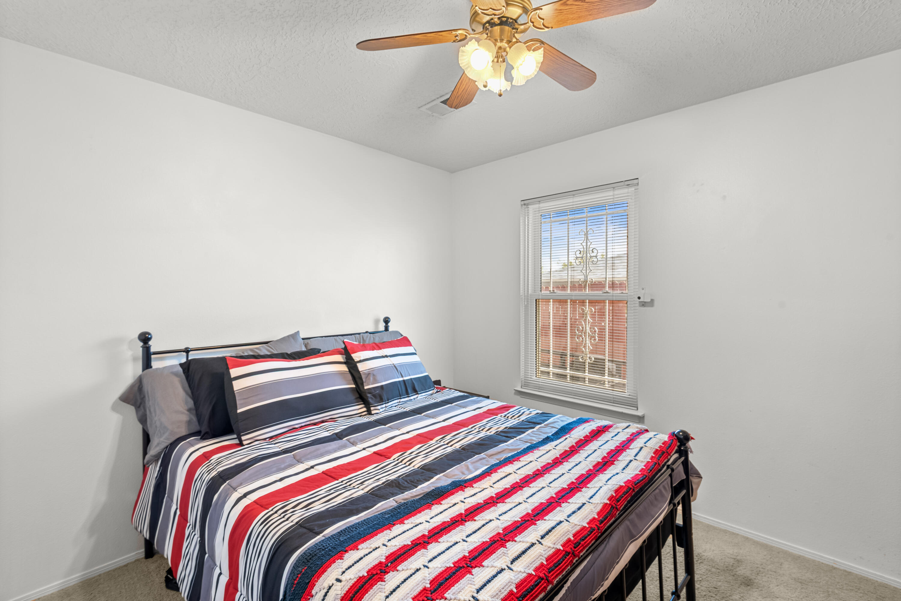 216 Prestige Way NE