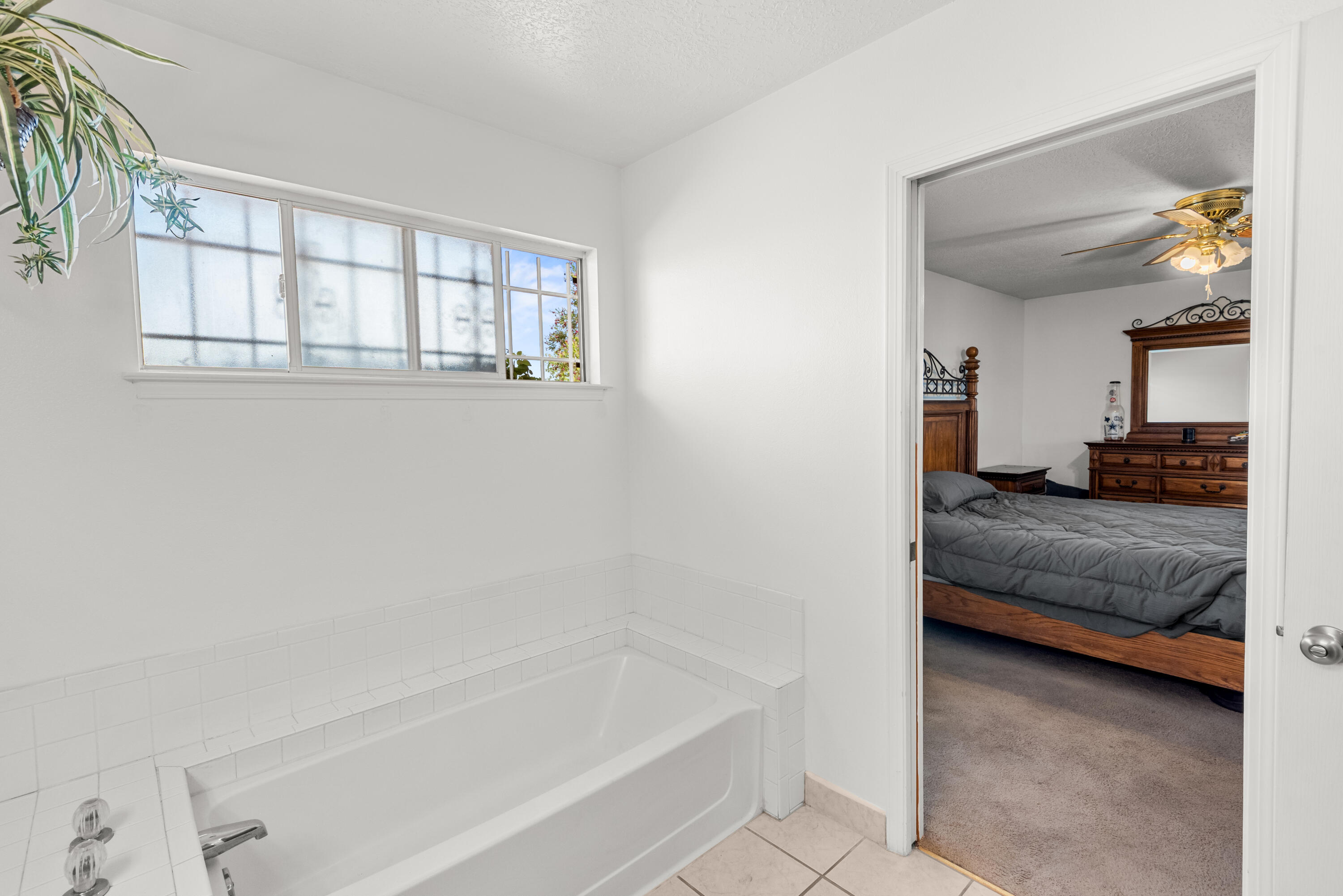 216 Prestige Way NE