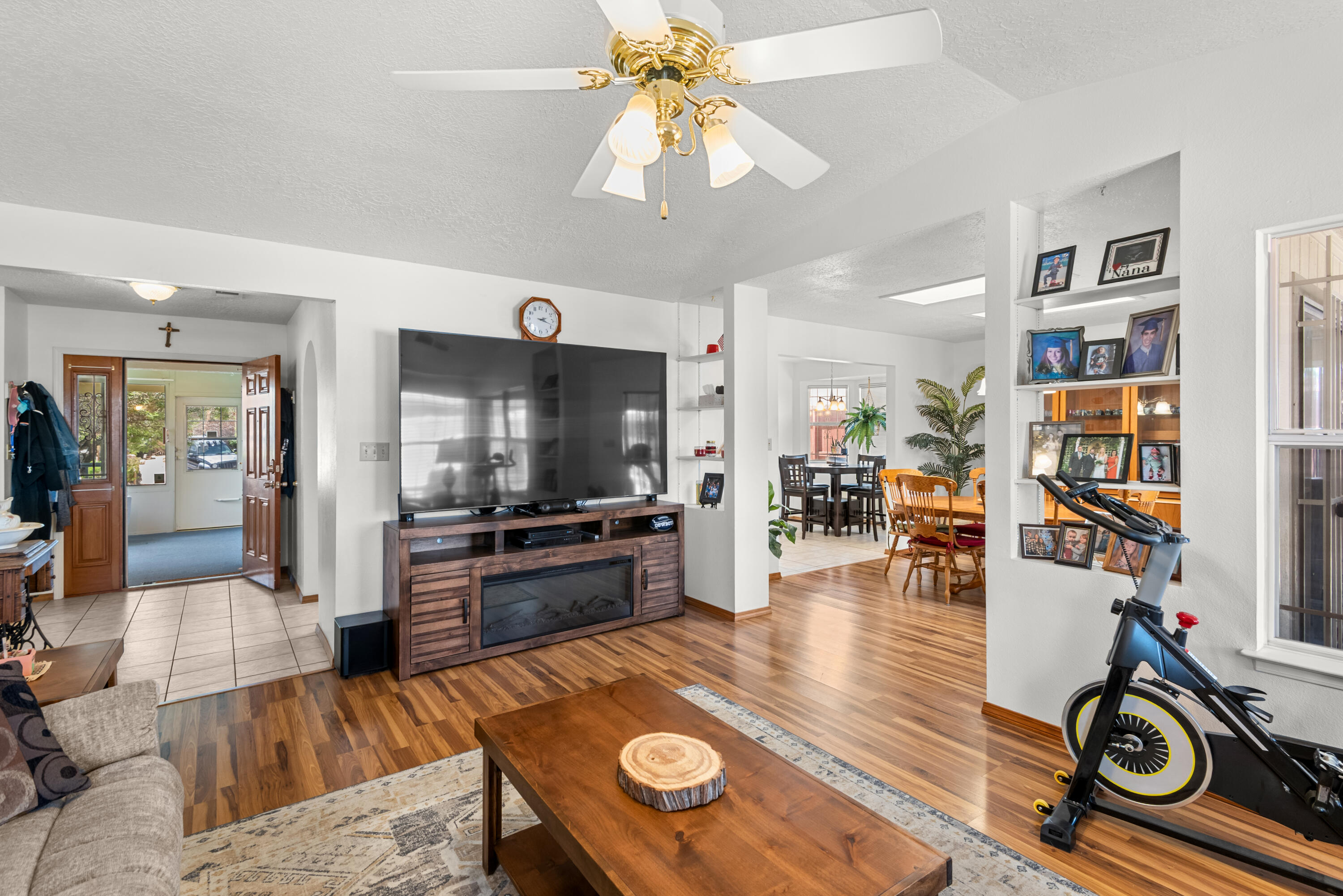 216 Prestige Way NE