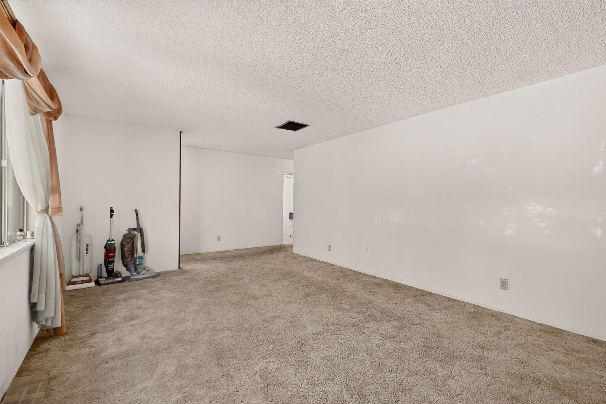2825 Las Cruces Road NE