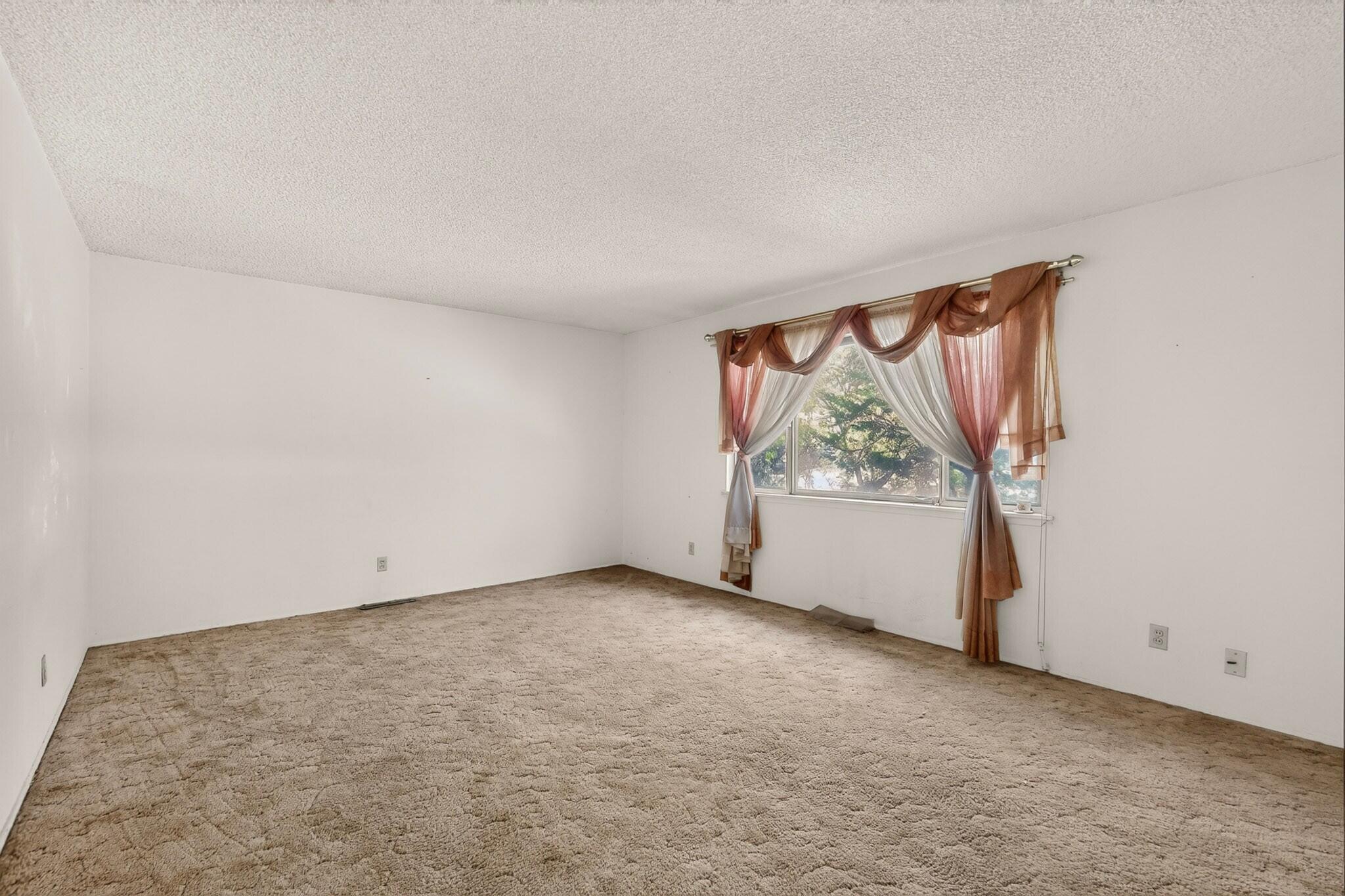 2825 Las Cruces Road NE