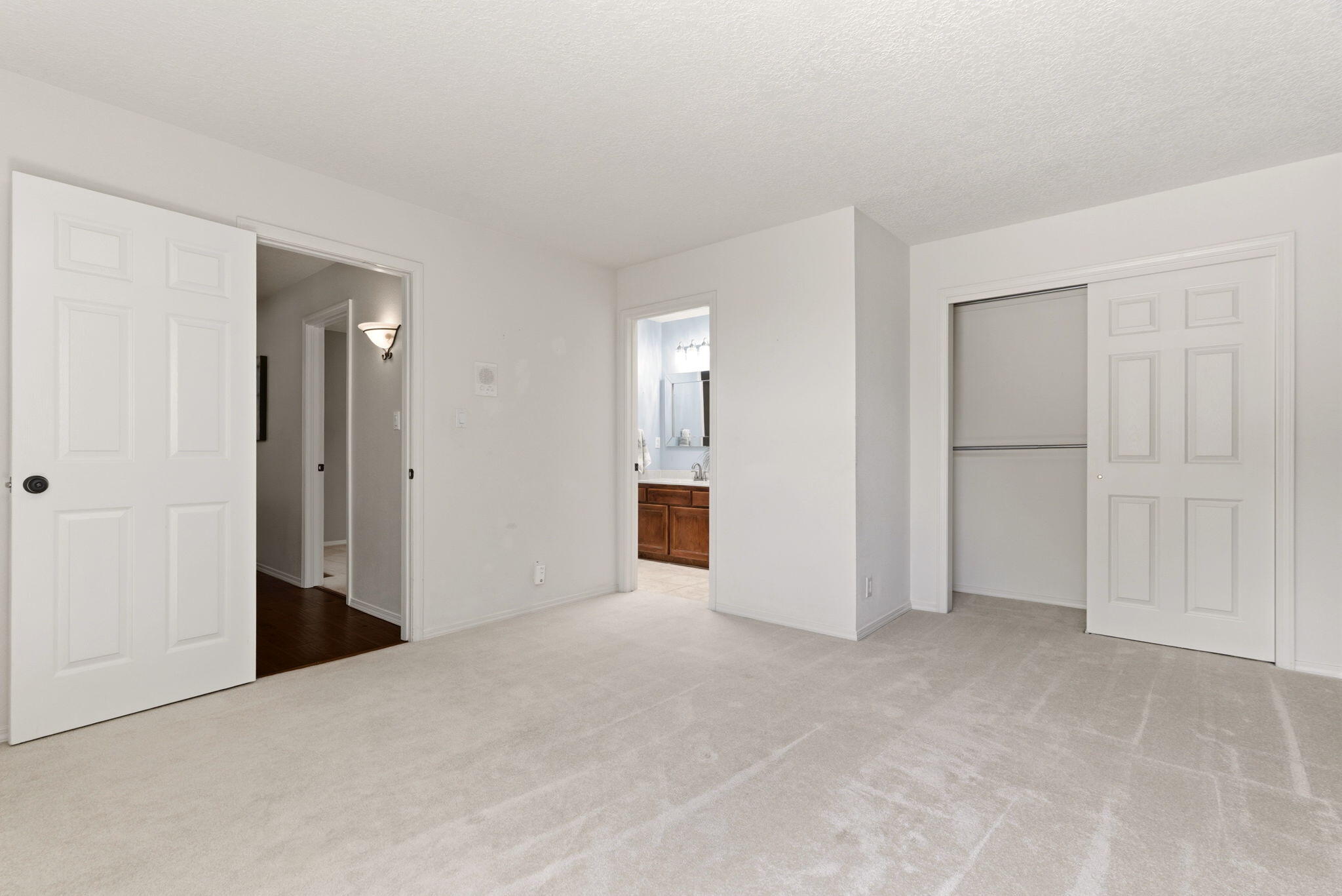 10608 Prestwick NE