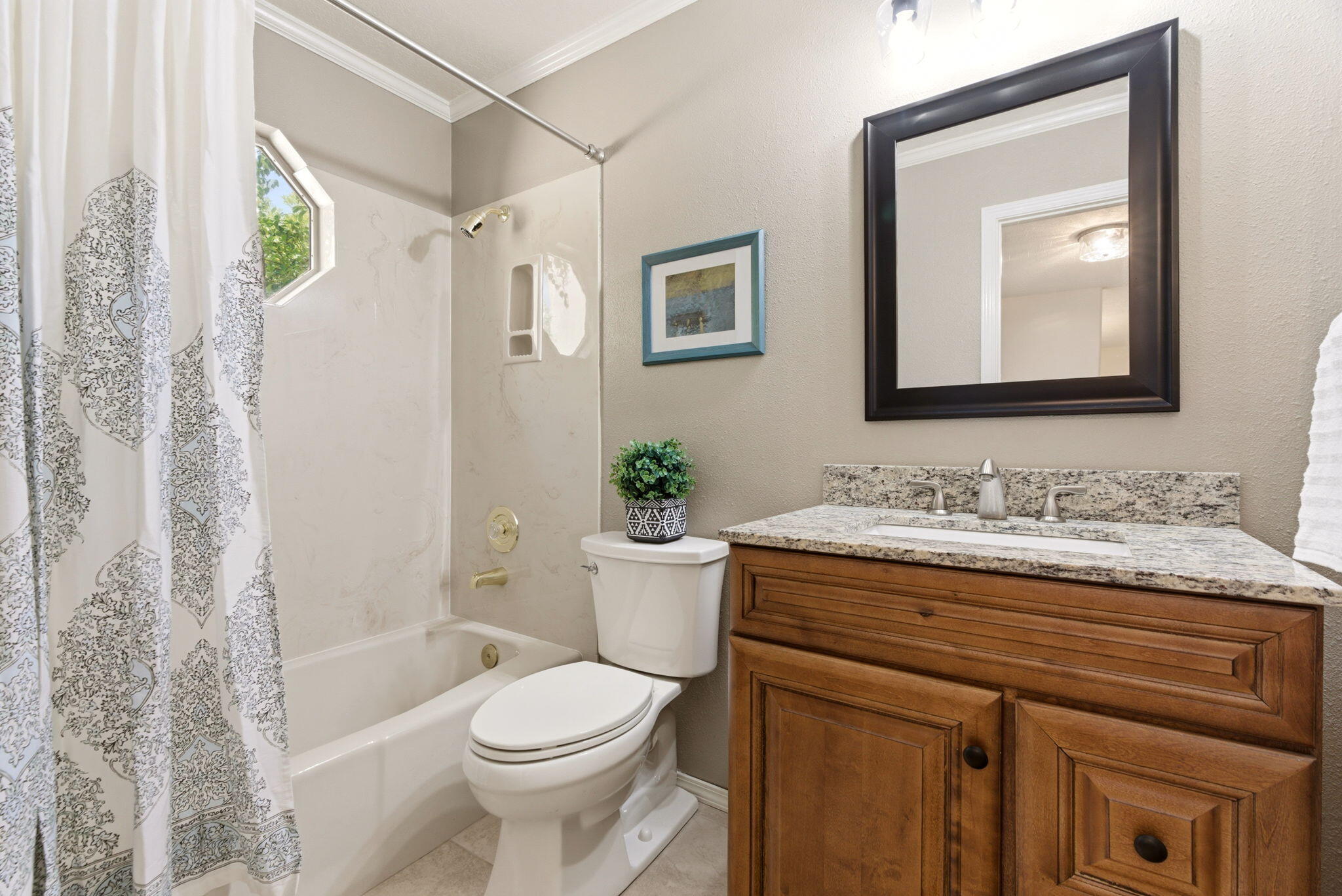 10608 Prestwick NE