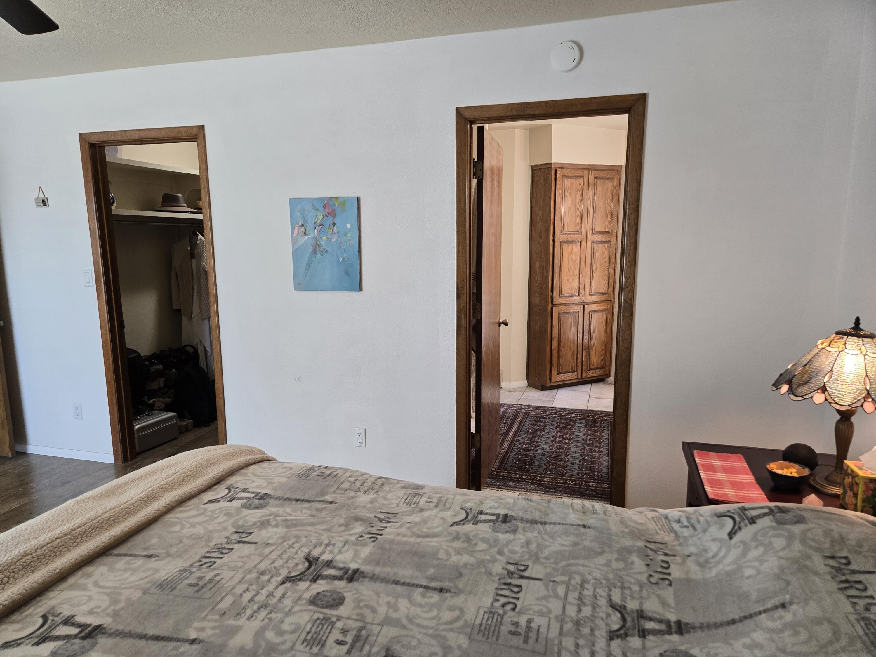6605 Casa Loma NE
