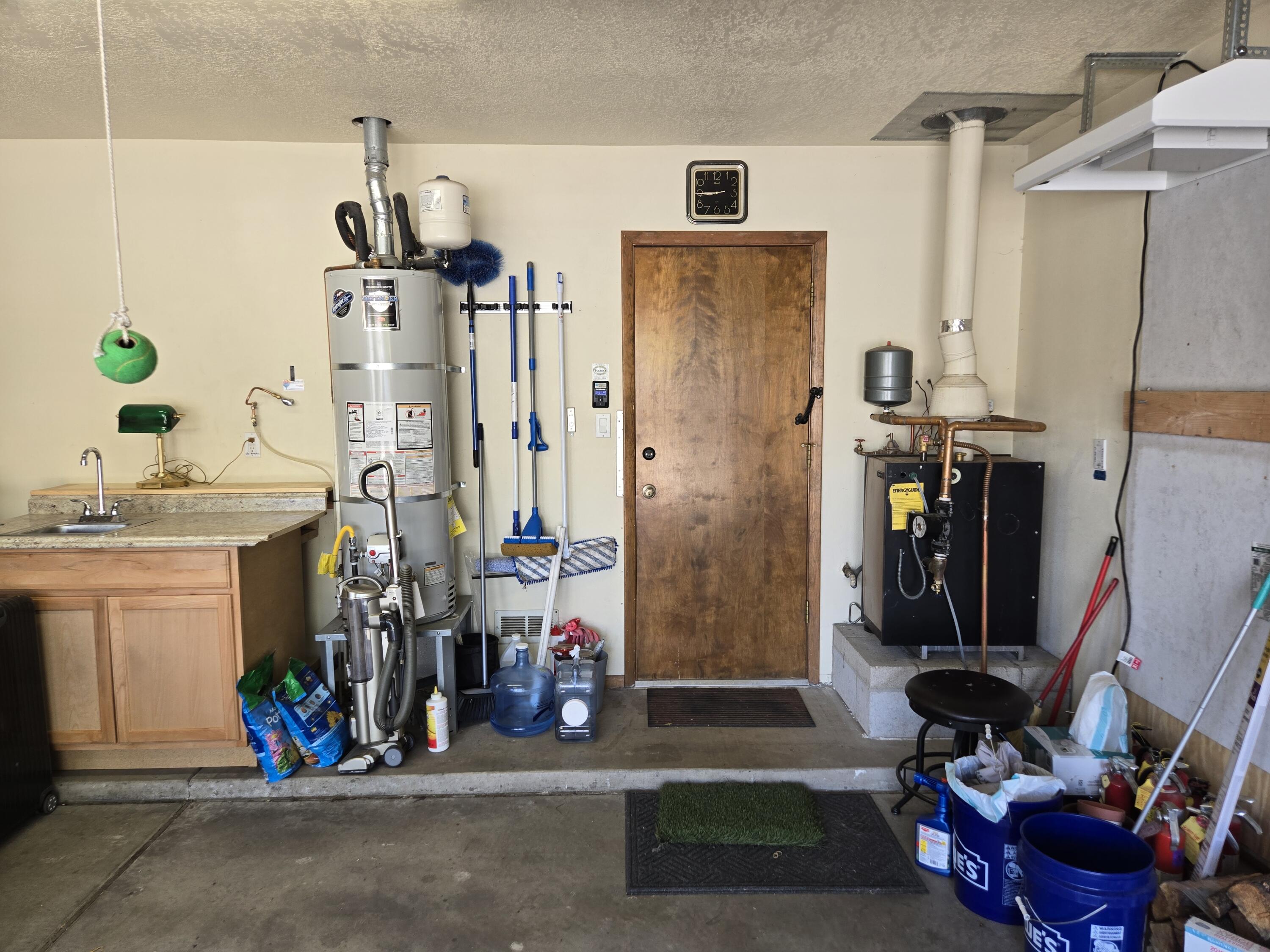 6605 Casa Loma NE