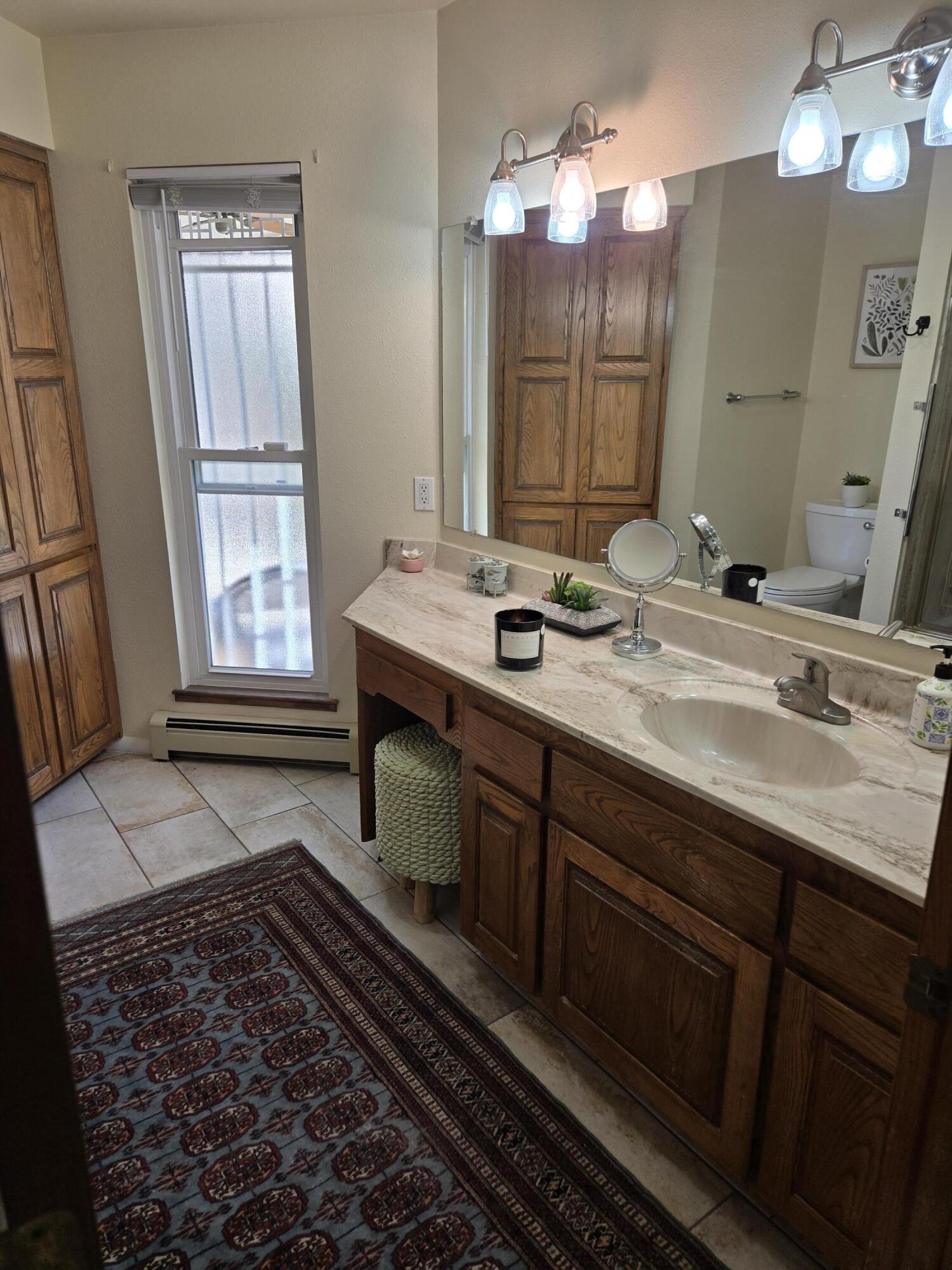 6605 Casa Loma NE