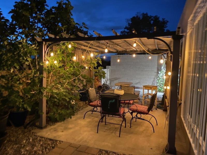 6605 Casa Loma NE