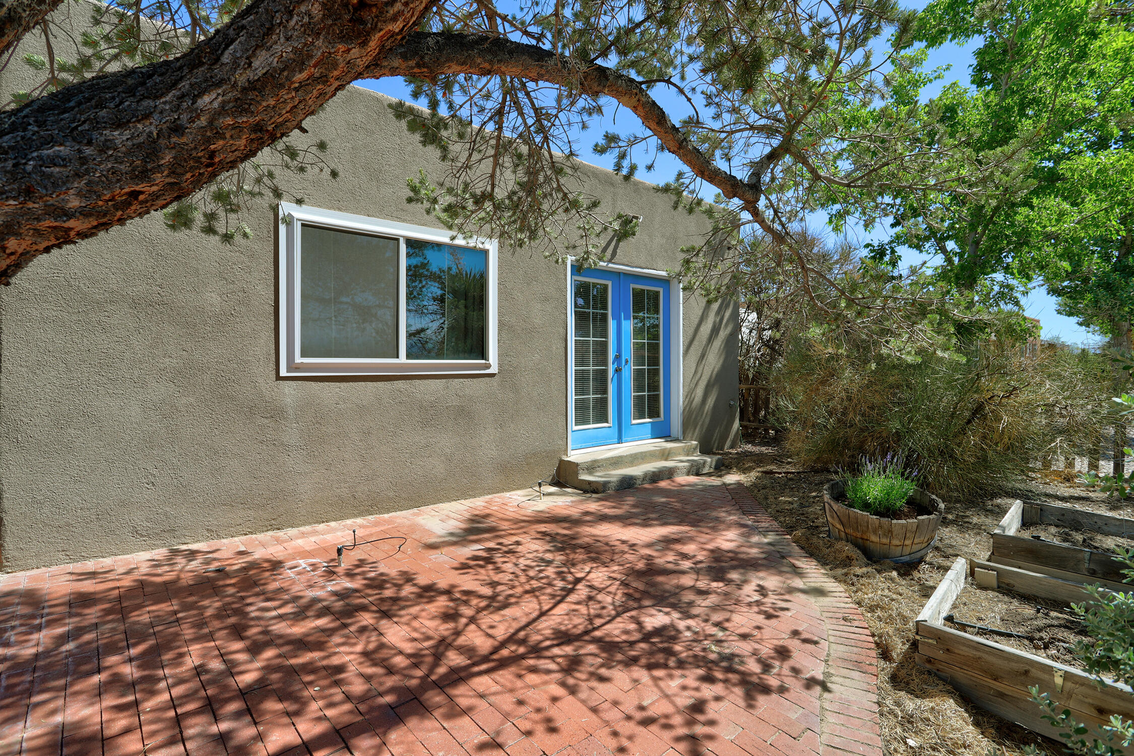 911 Palmas Altas Drive SE