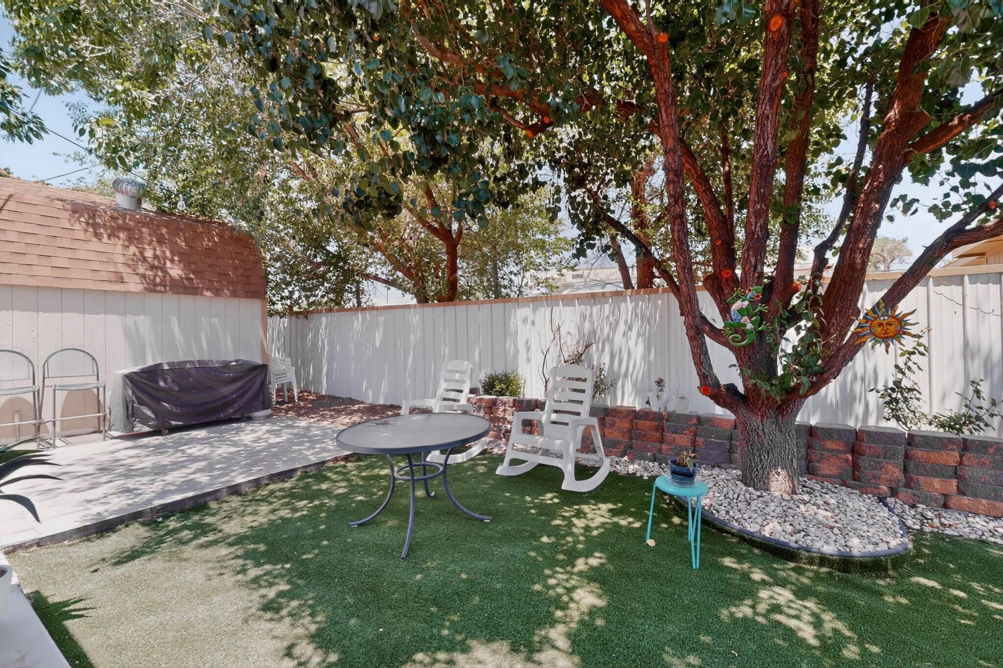 413 Arbor Place NE