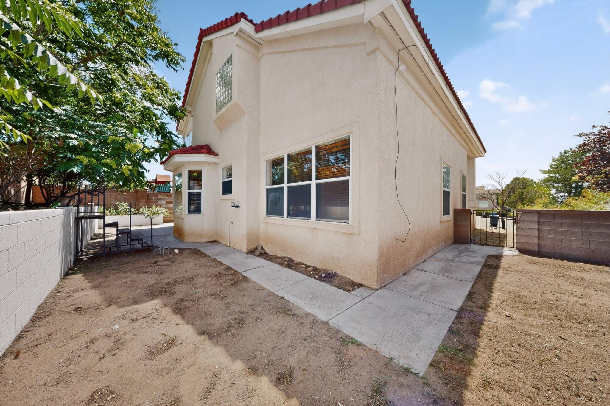 8908 Henriette Wyeth Drive NE