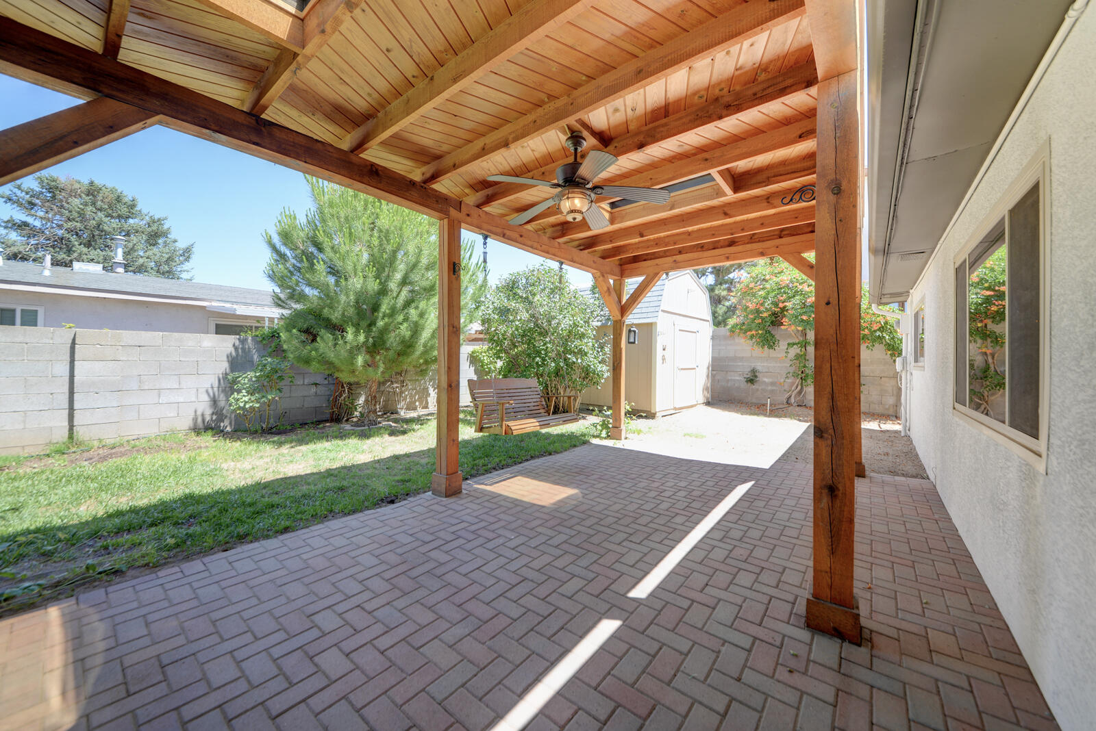 3805 Valerie Place NE