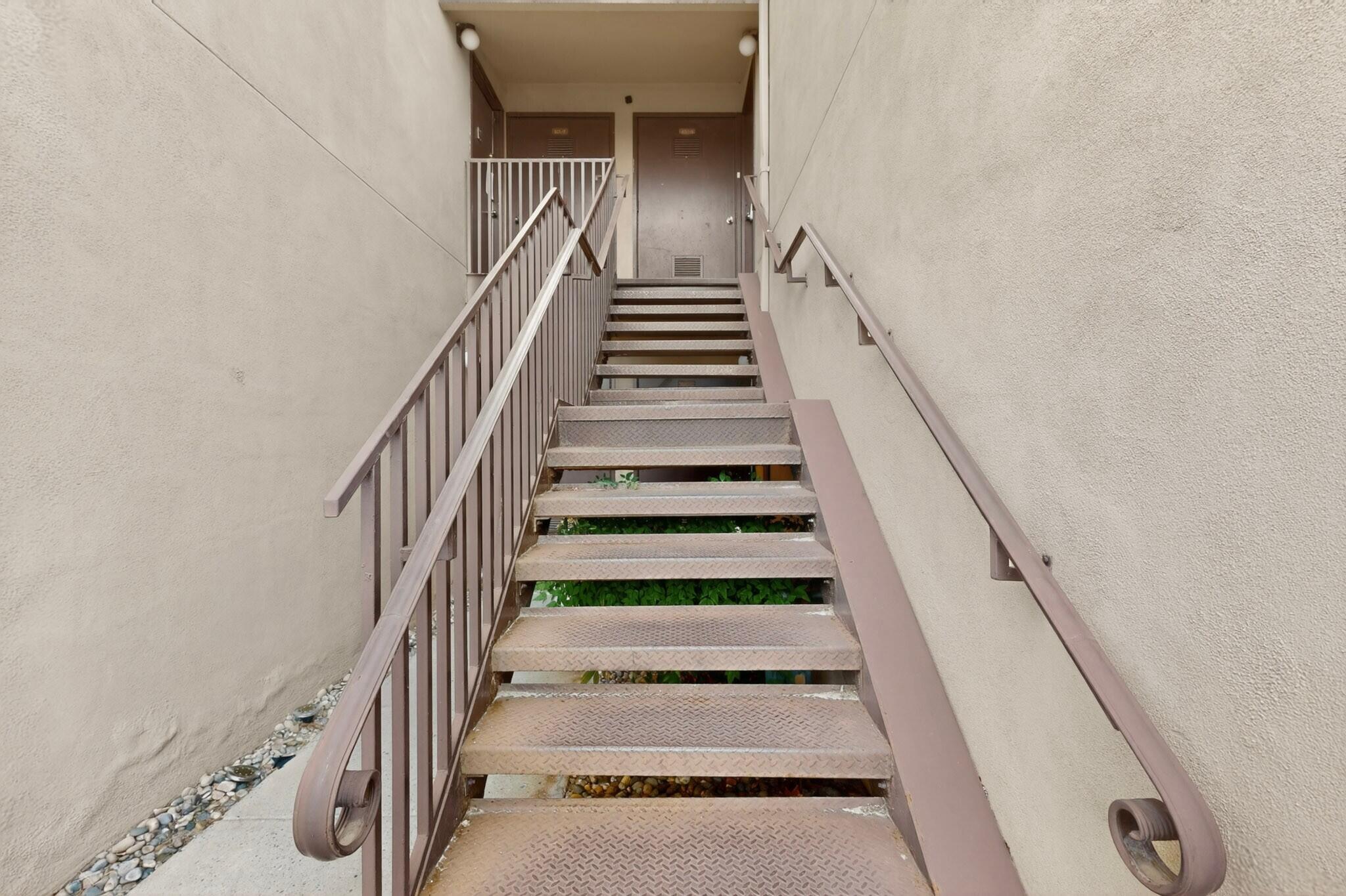 921 Country Club Drive SE APT G