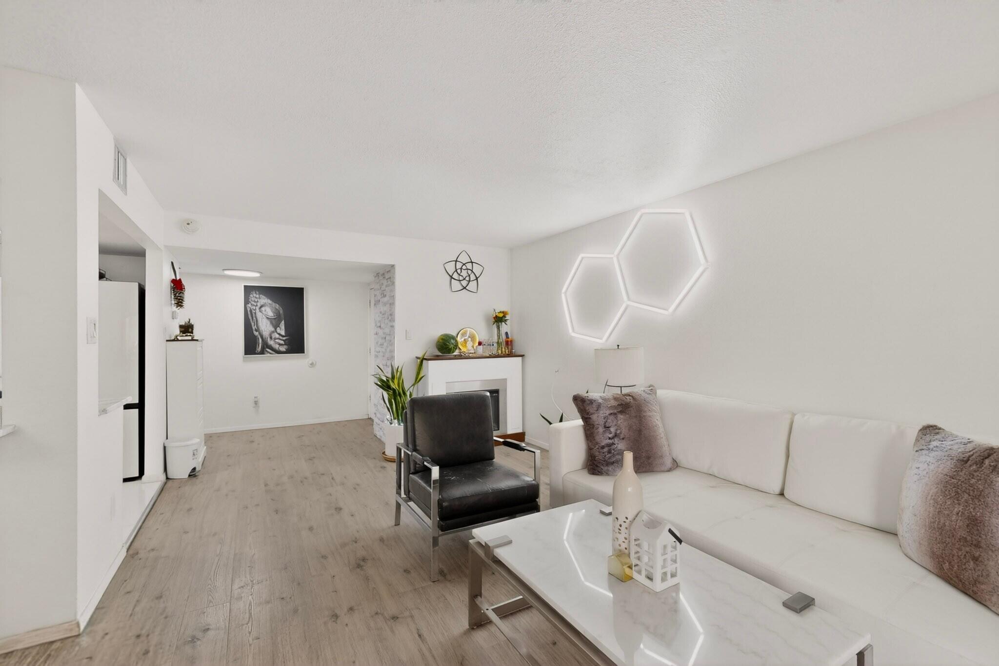 921 Country Club Drive SE APT G