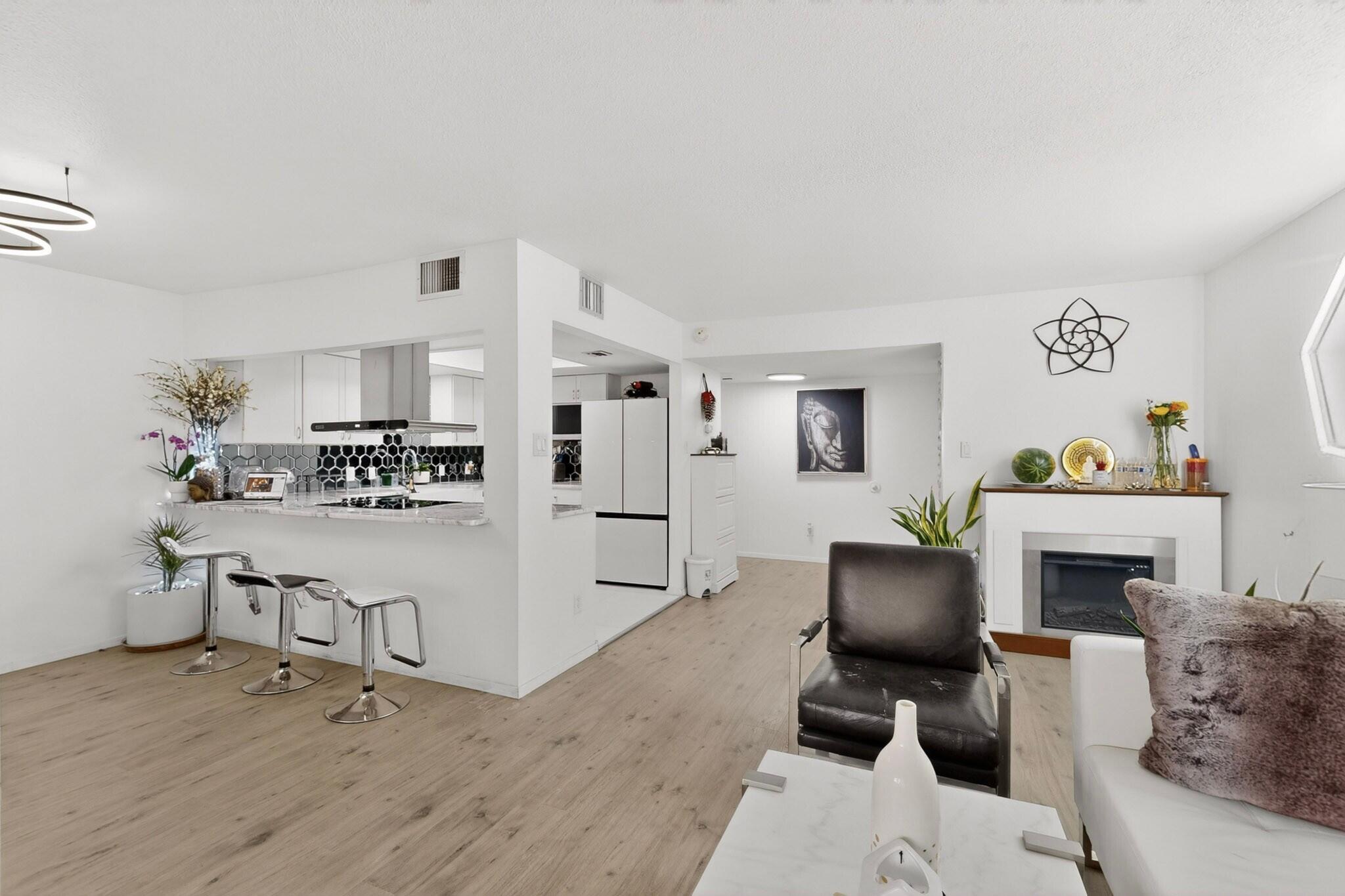 921 Country Club Drive SE APT G