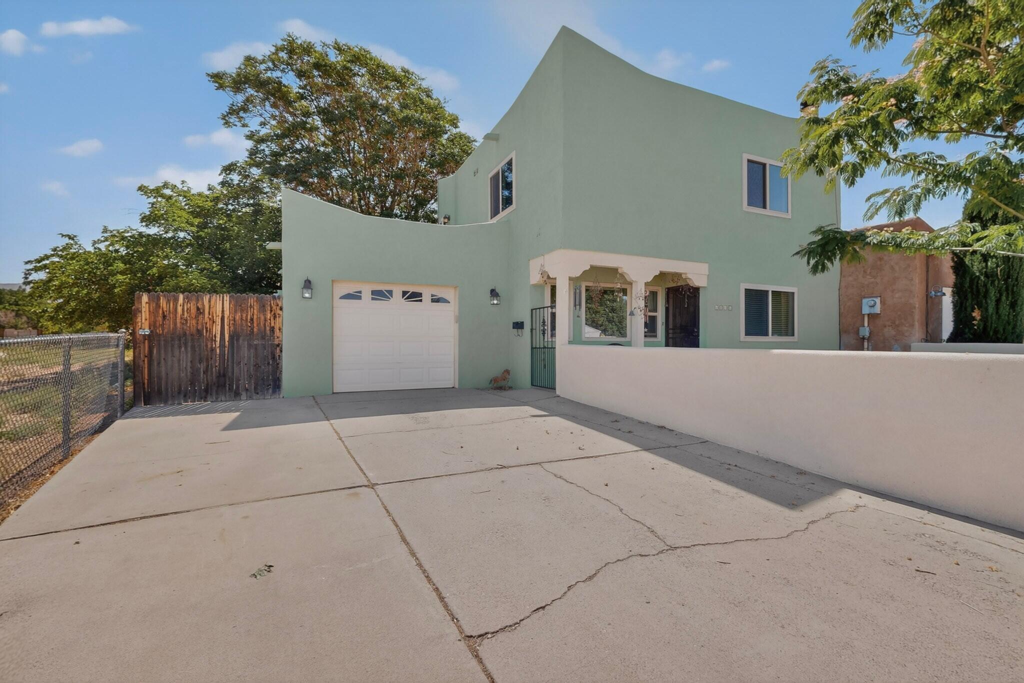 1648 Moon Street NE