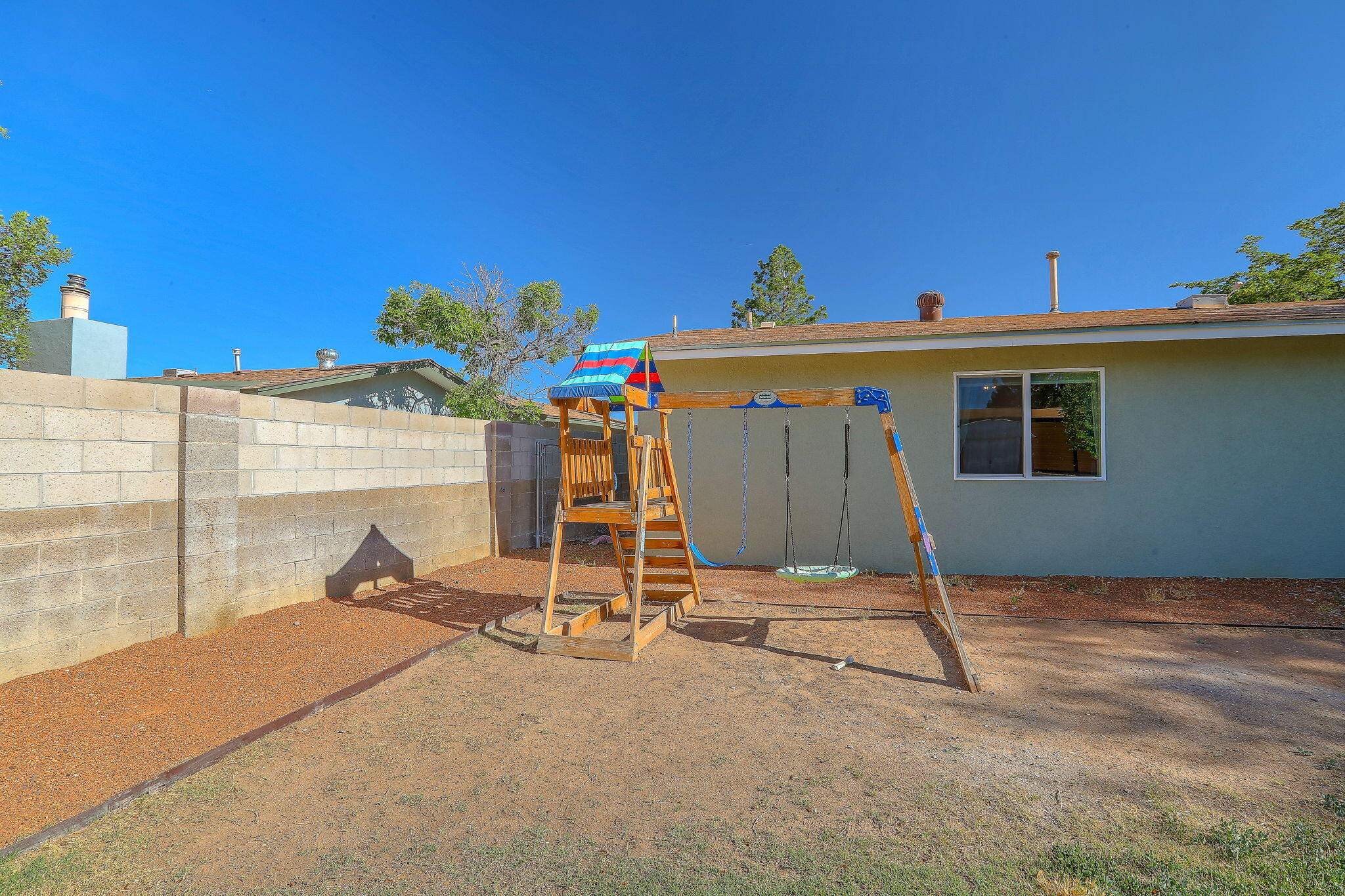 4909 Homestead Trail NW