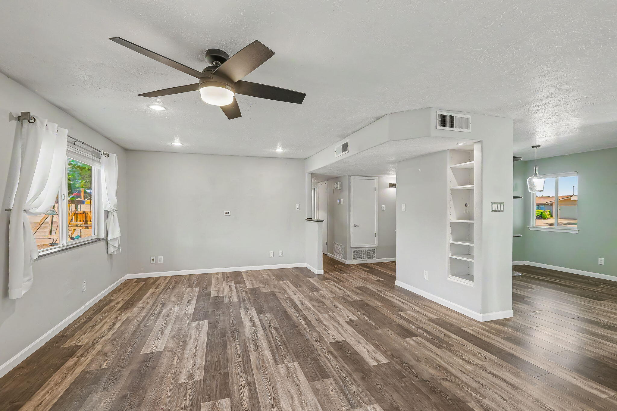 4909 Homestead Trail NW