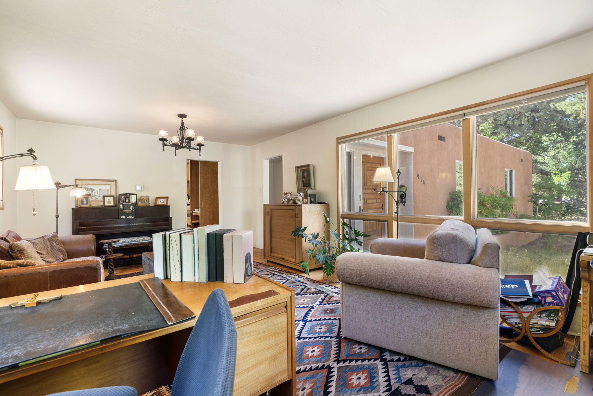414 Vassar Drive NE