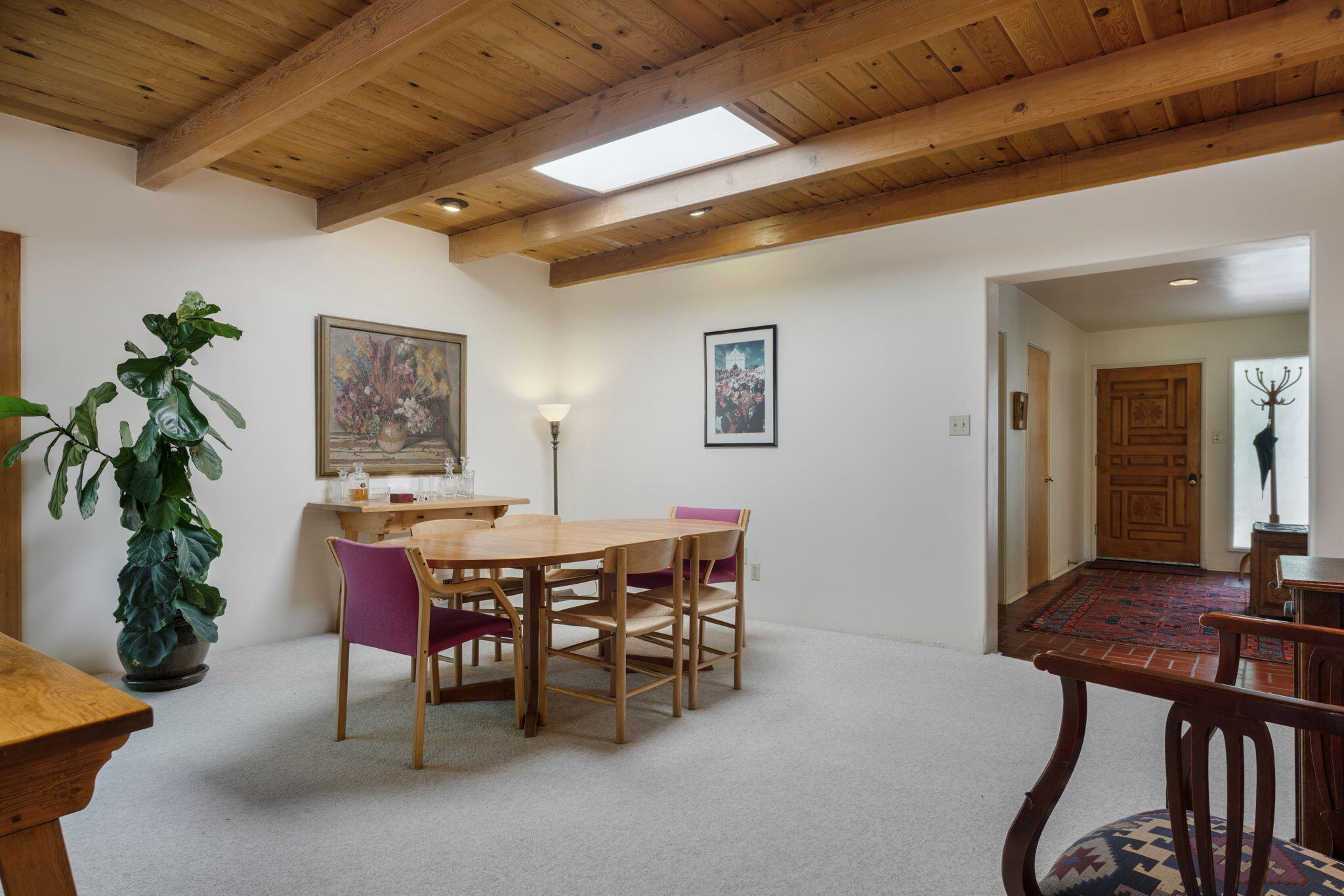 414 Vassar Drive NE
