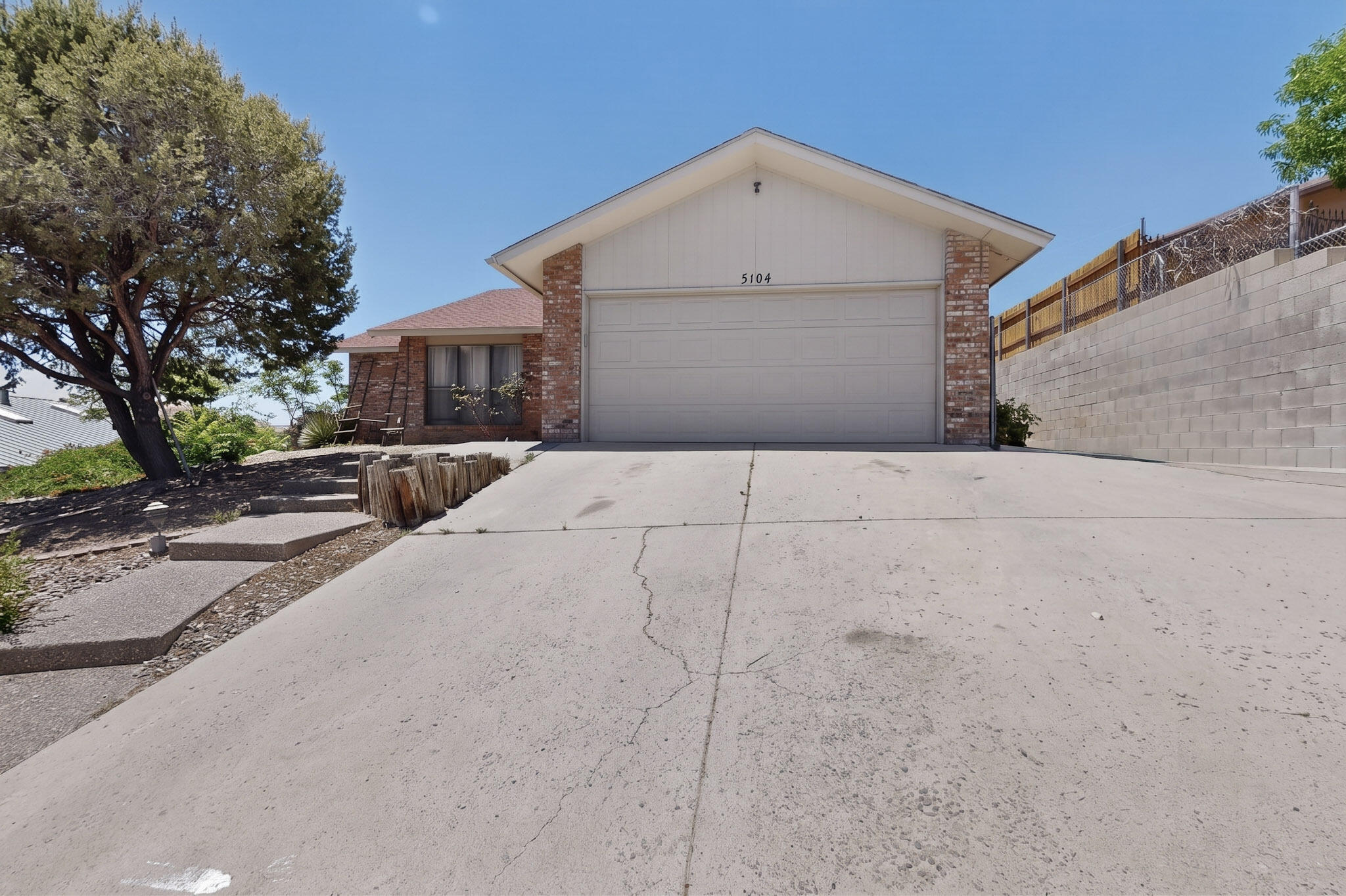 5104 La Subida Street NW
