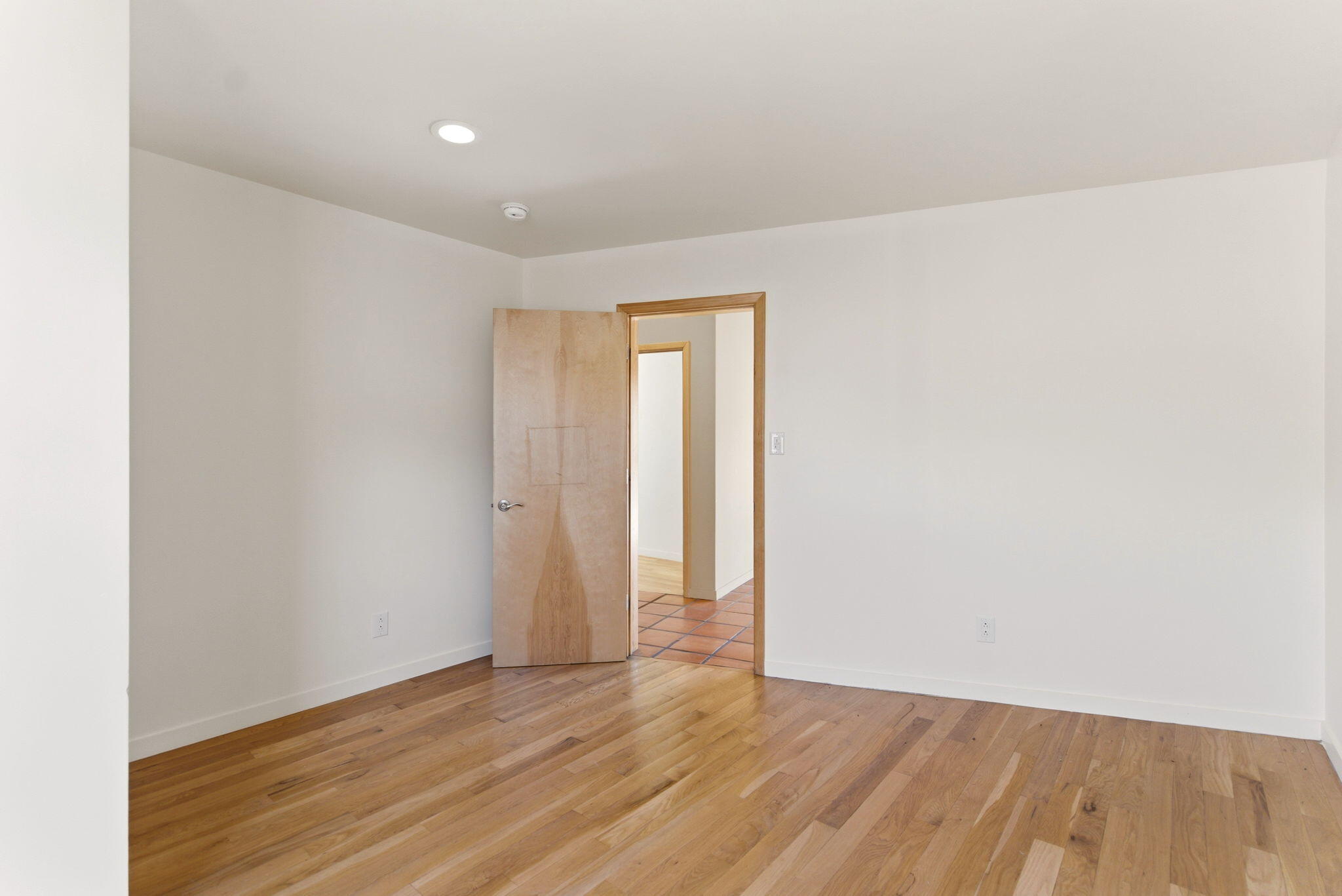 420 Aliso Drive NE