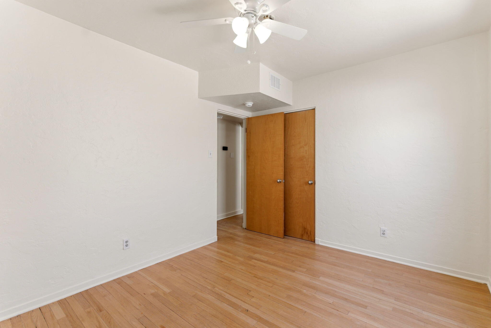 420 Aliso Drive NE