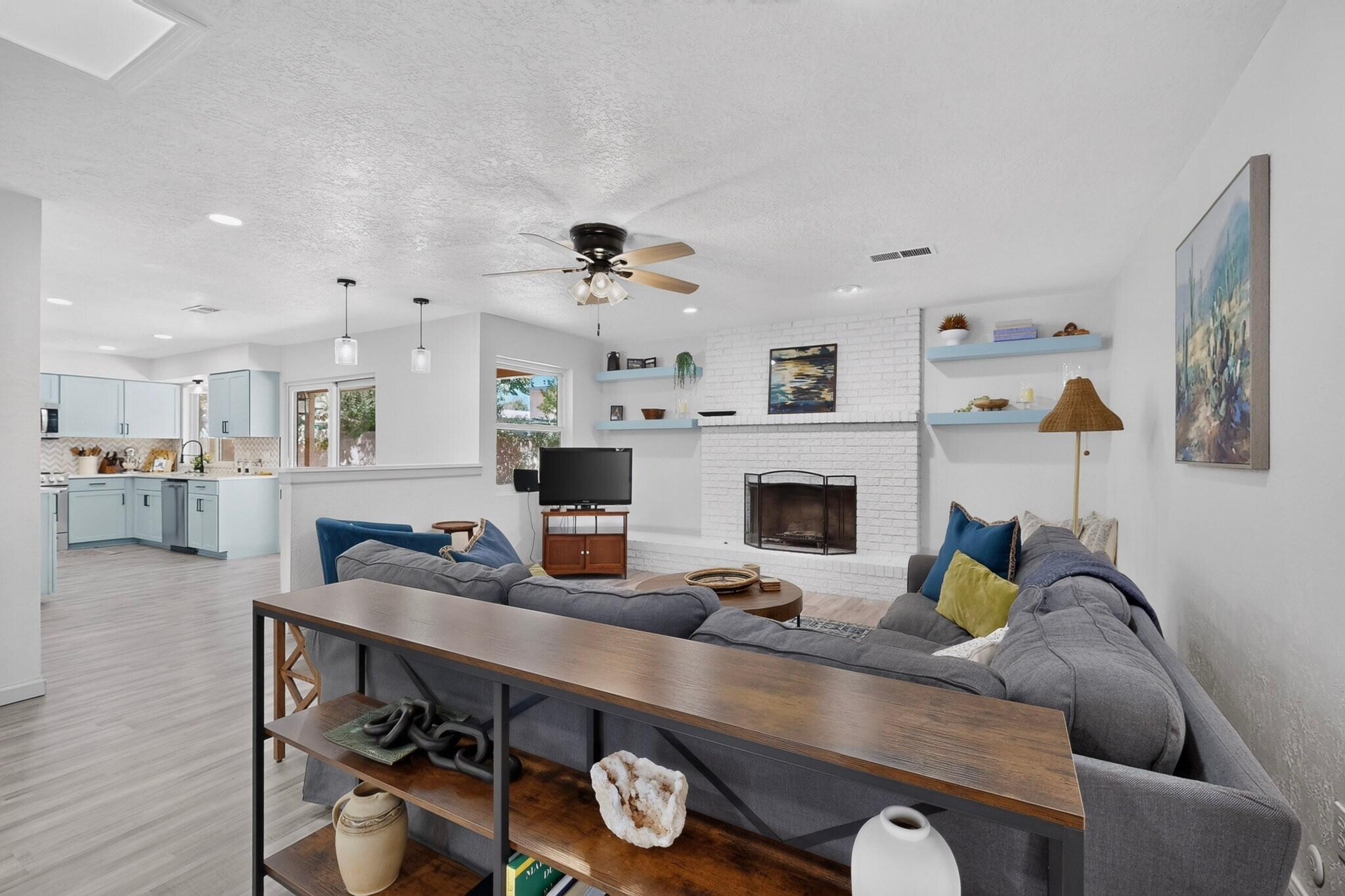 9812 Academy Hills Drive NE