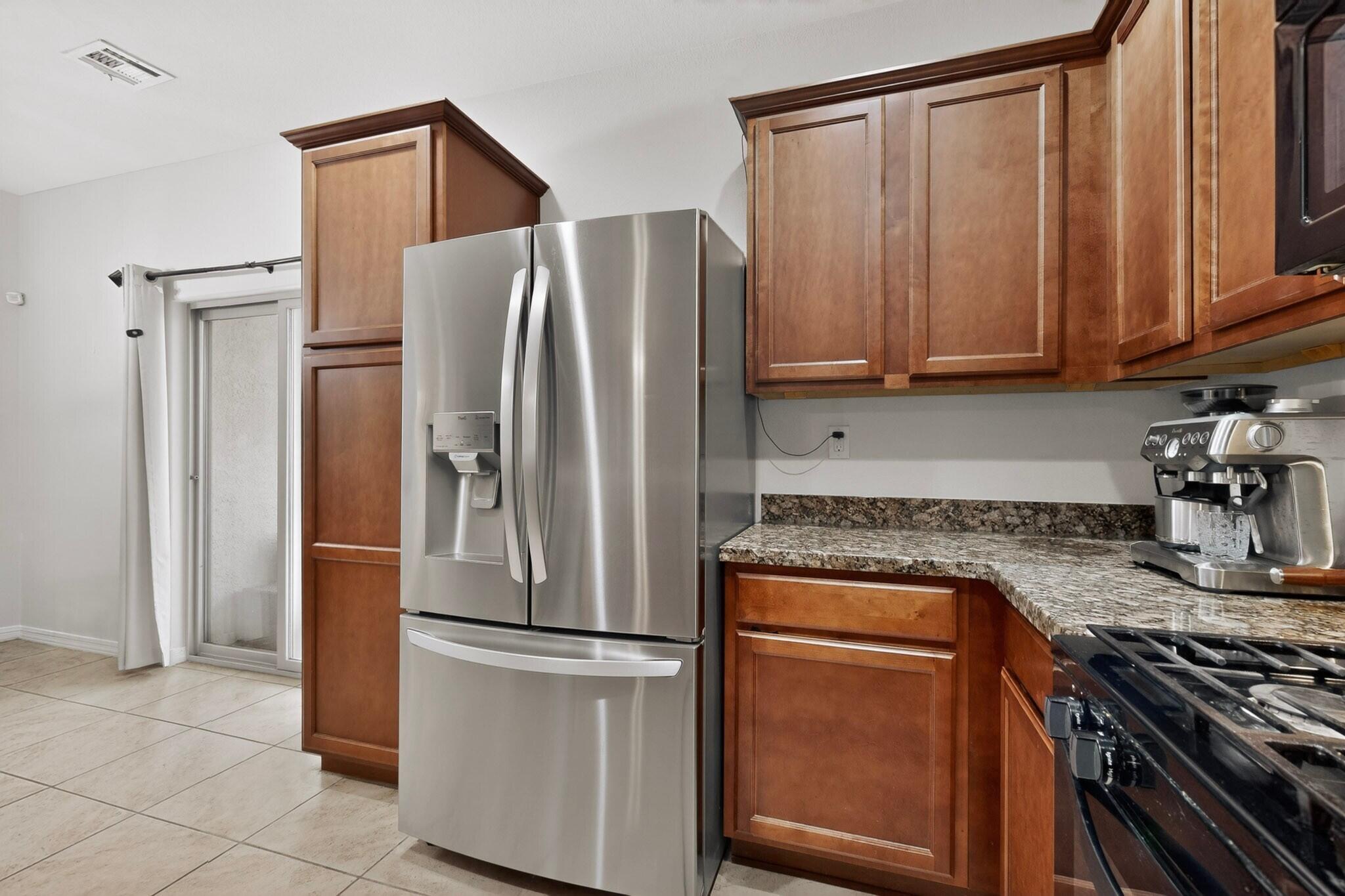 1818 Buckskin Loop NE