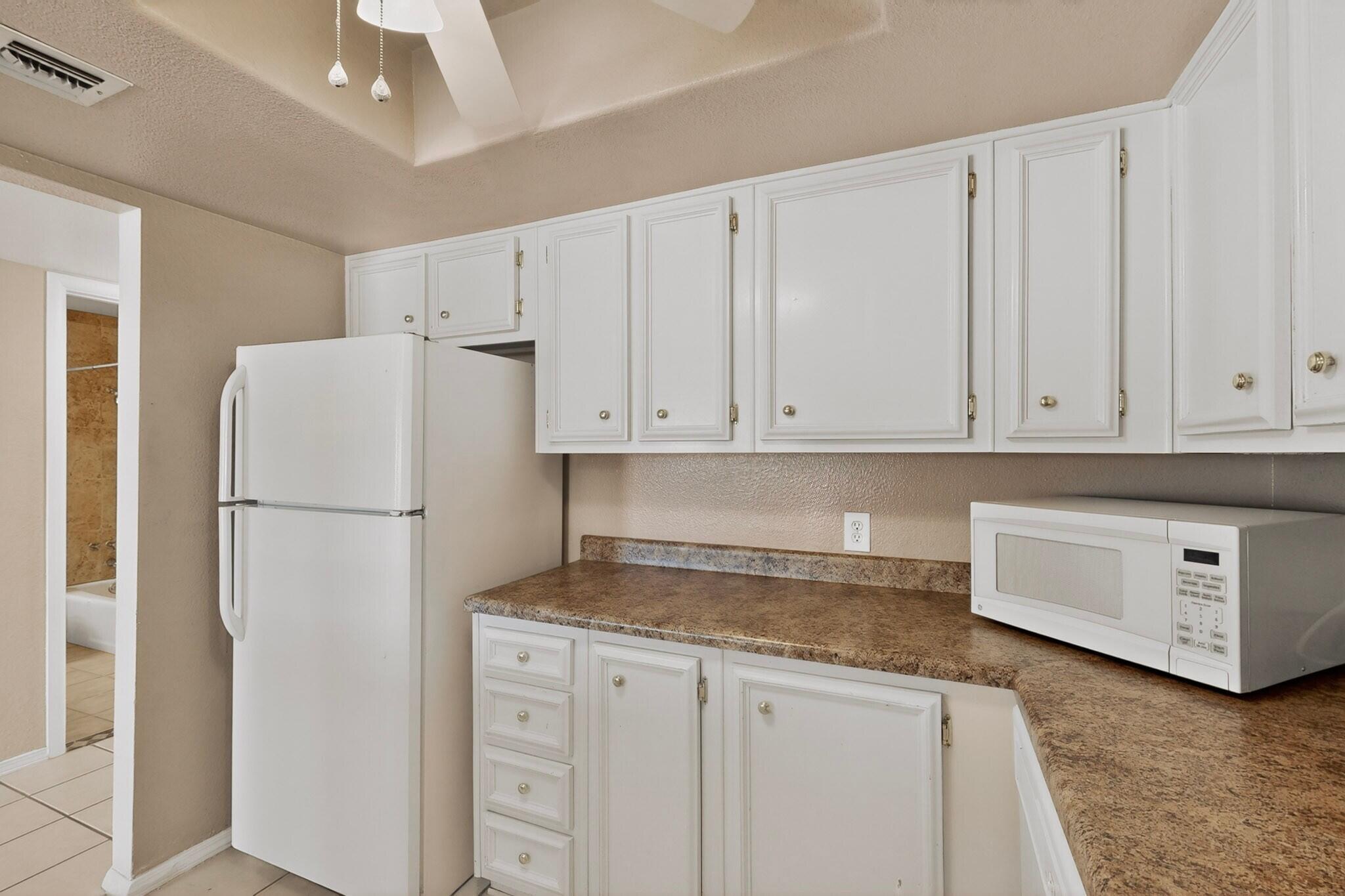 921 Country Club Drive SE APT J
