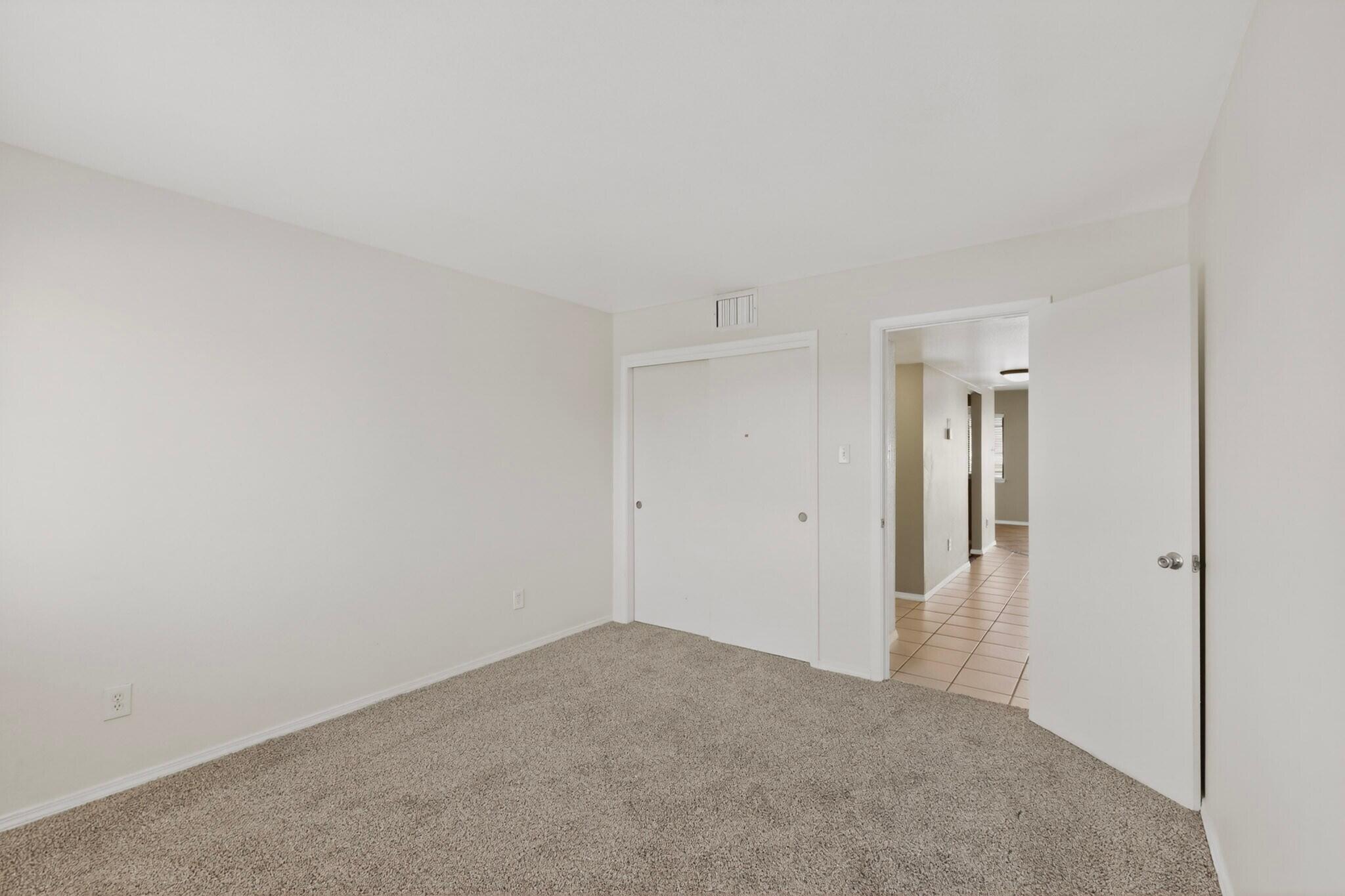 921 Country Club Drive SE APT J