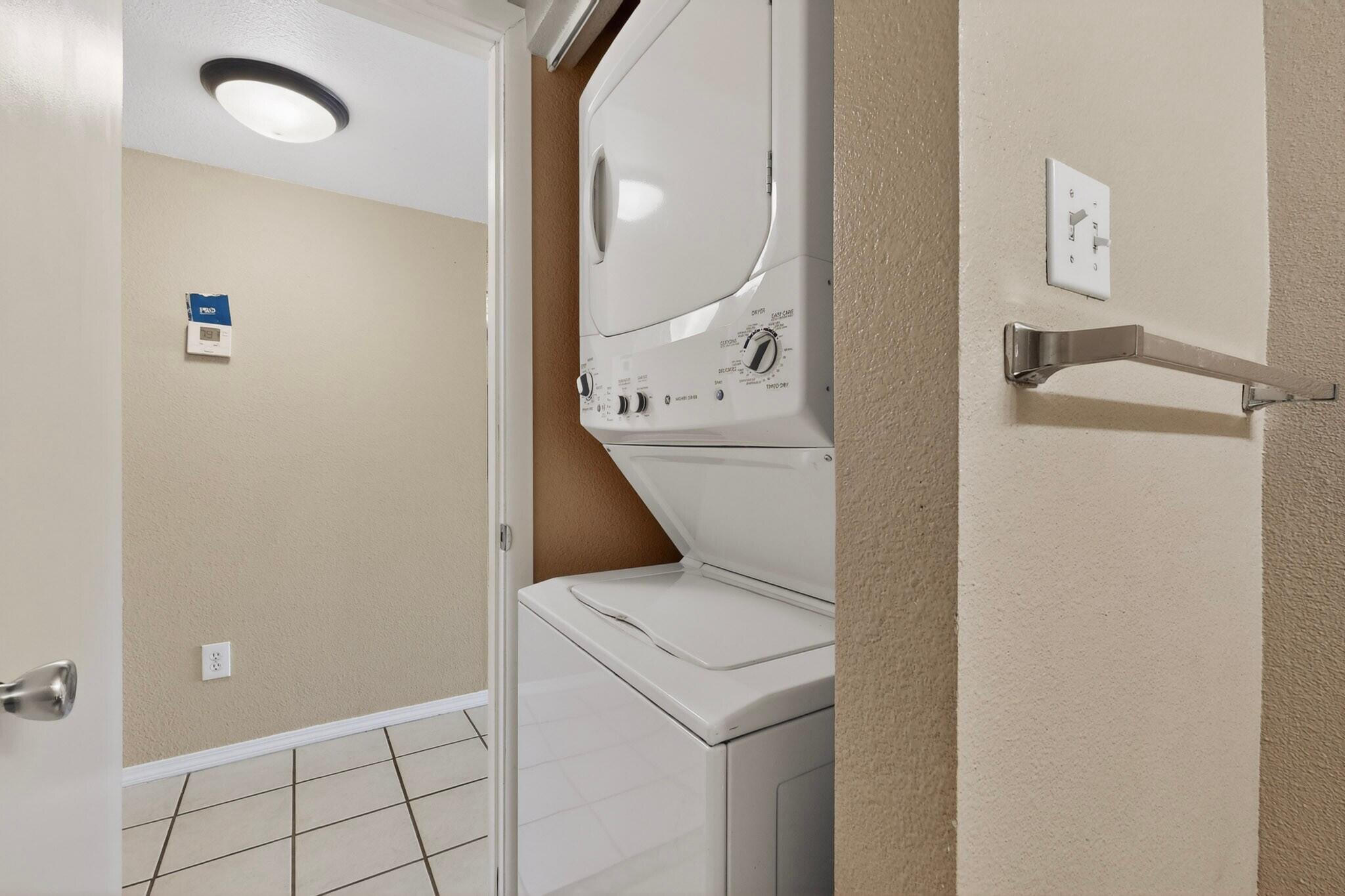 921 Country Club Drive SE APT J