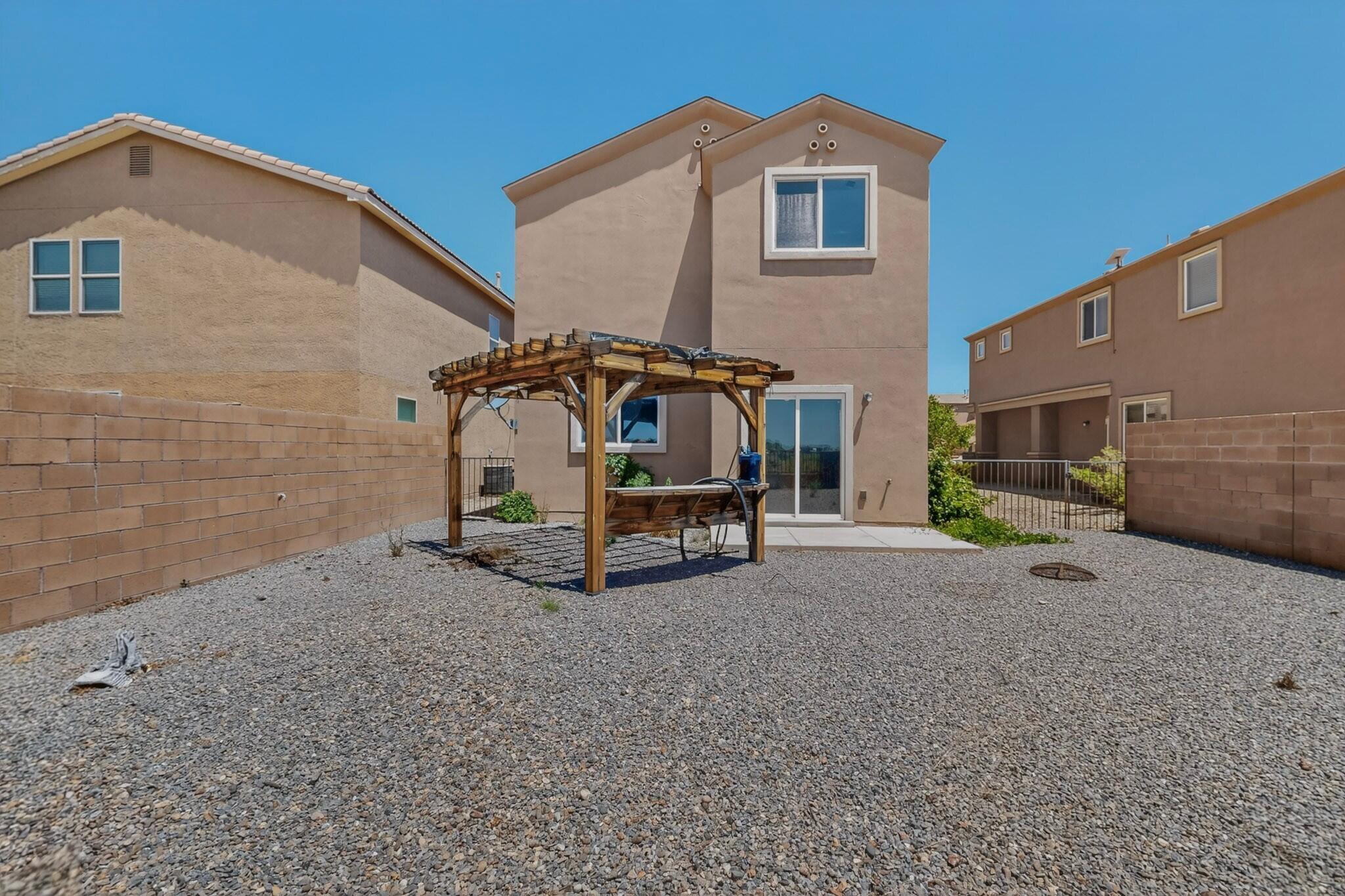 2448 Violeta Circle SE