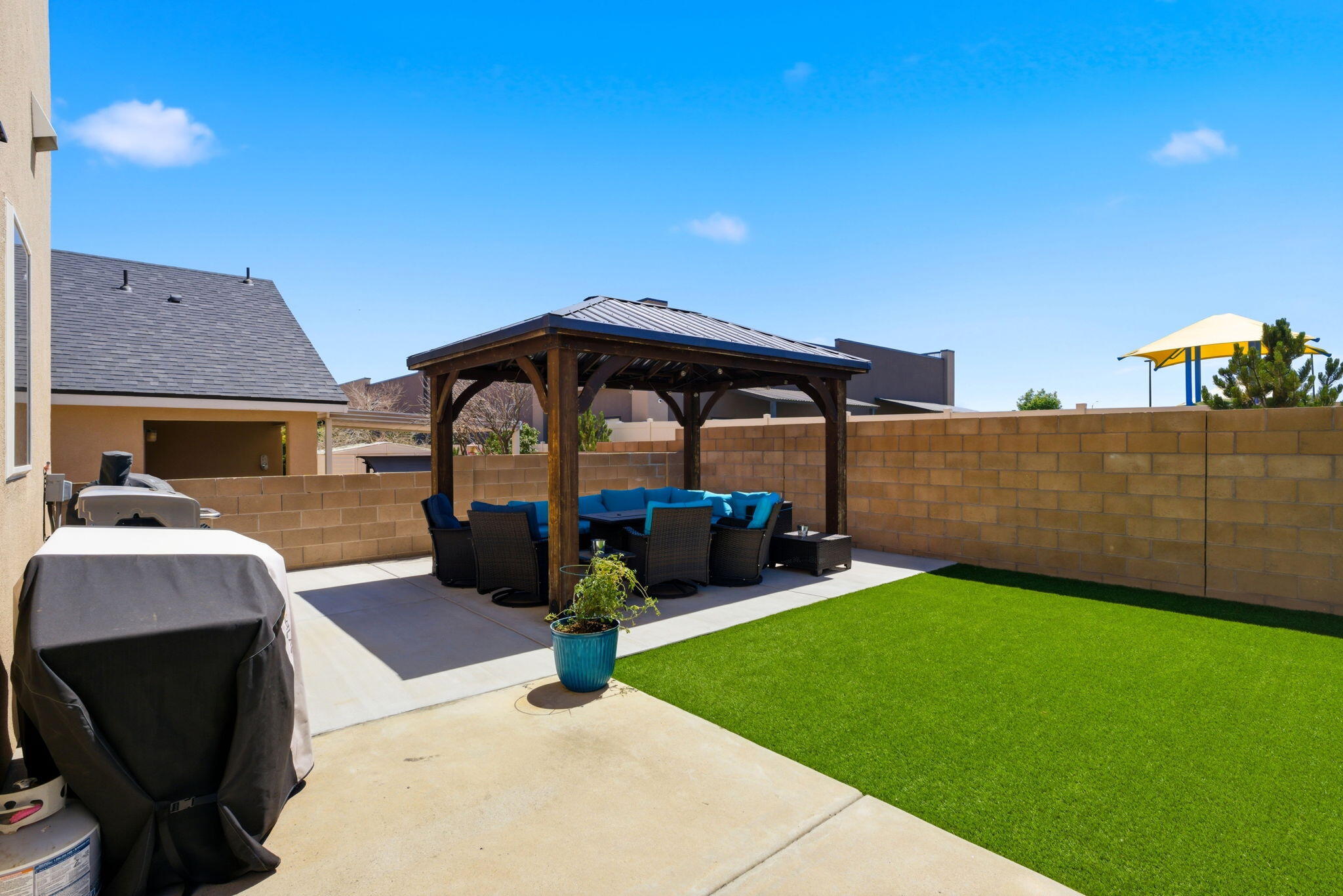 1460 Reynosa Loop SE