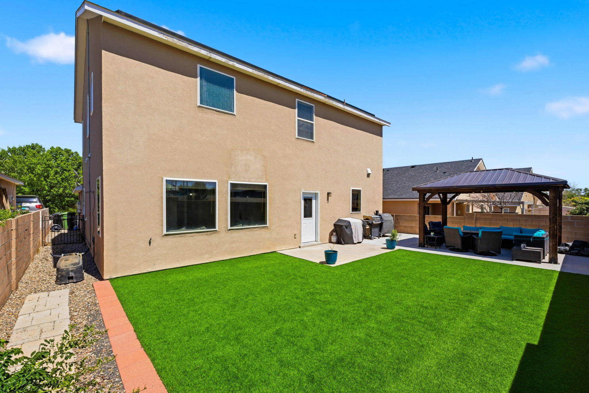 1460 Reynosa Loop SE