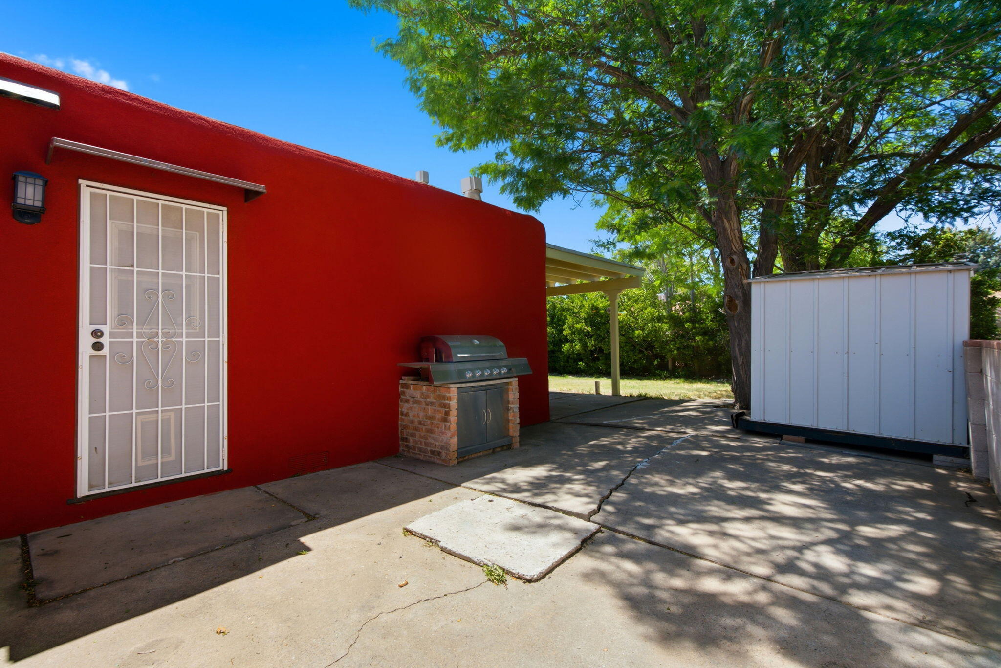 9905 Mesa Arriba Avenue NE